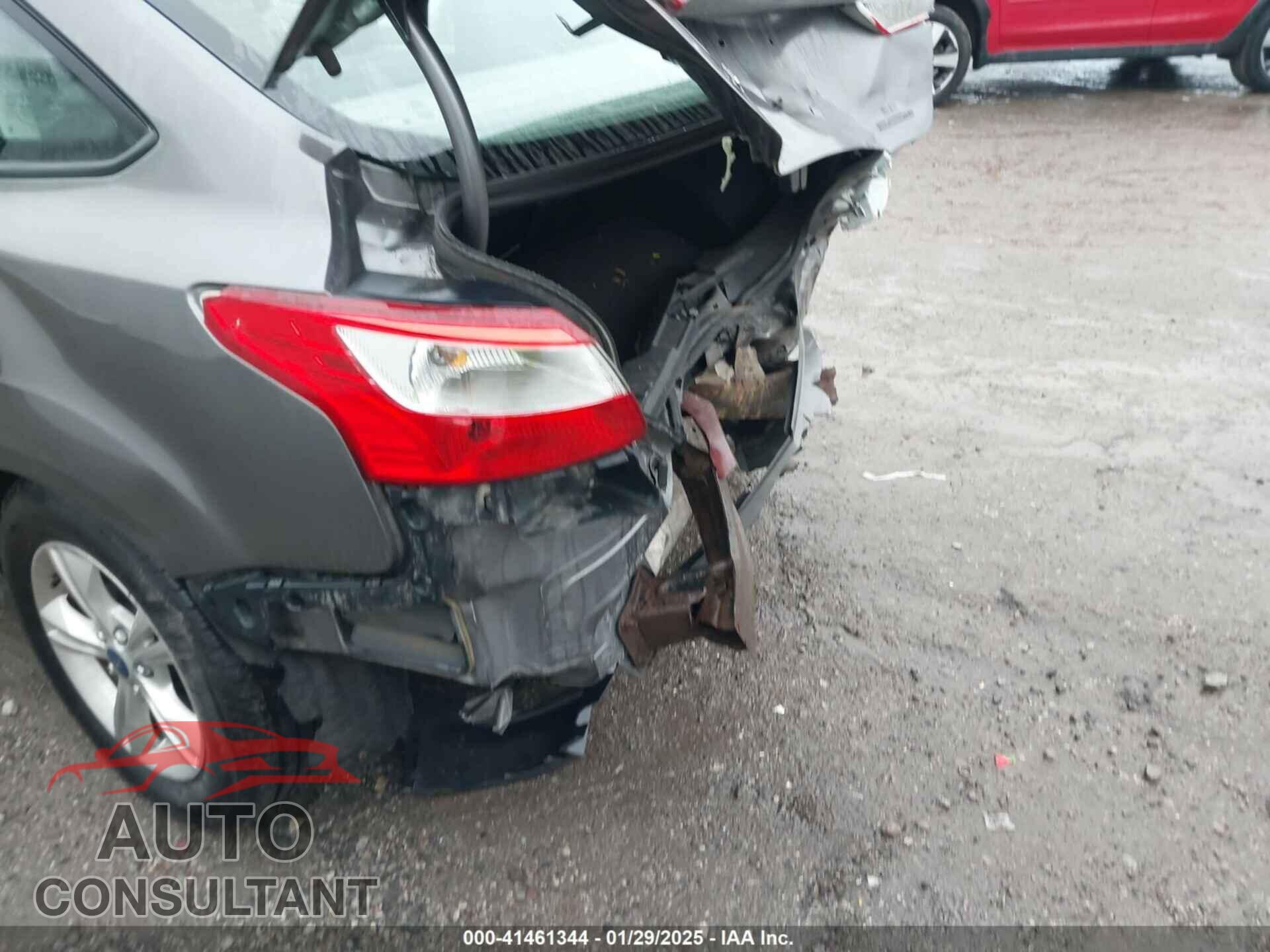 FORD FOCUS 2014 - 1FADP3F22EL110079
