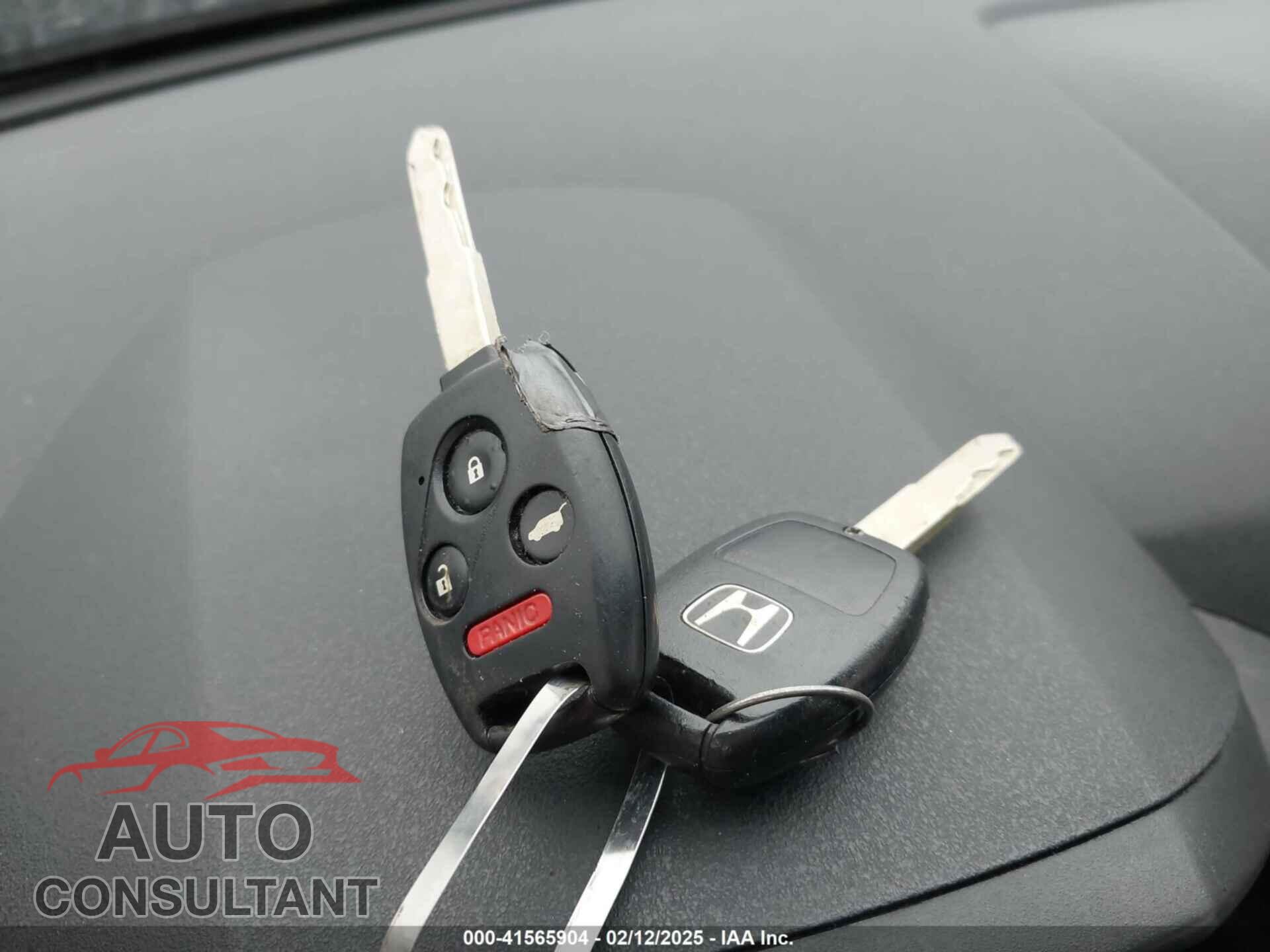 HONDA PILOT 2011 - 5FNYF3H92BB024794