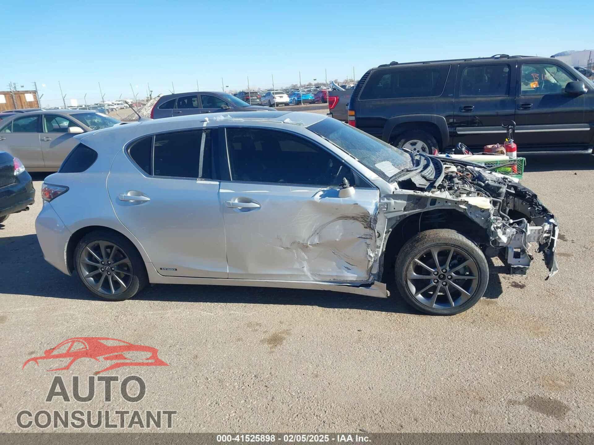 LEXUS CT 200H 2013 - JTHKD5BH9D2160271