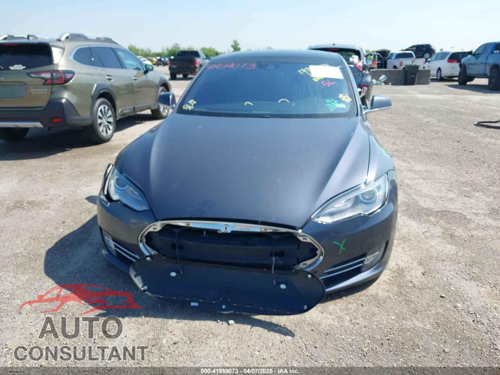 TESLA MODEL S 2015 - 5YJSA1E42FF108878