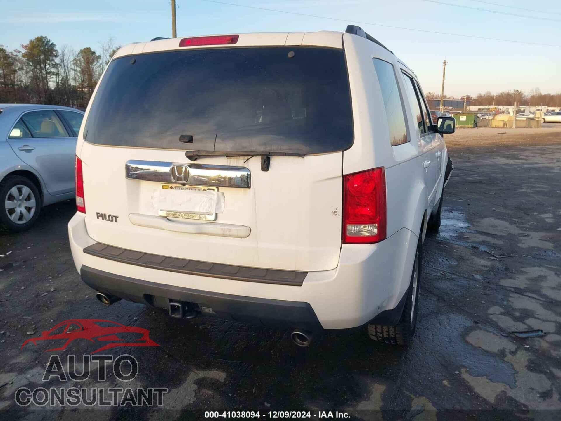 HONDA PILOT 2011 - 5FNYF3H56BB014802