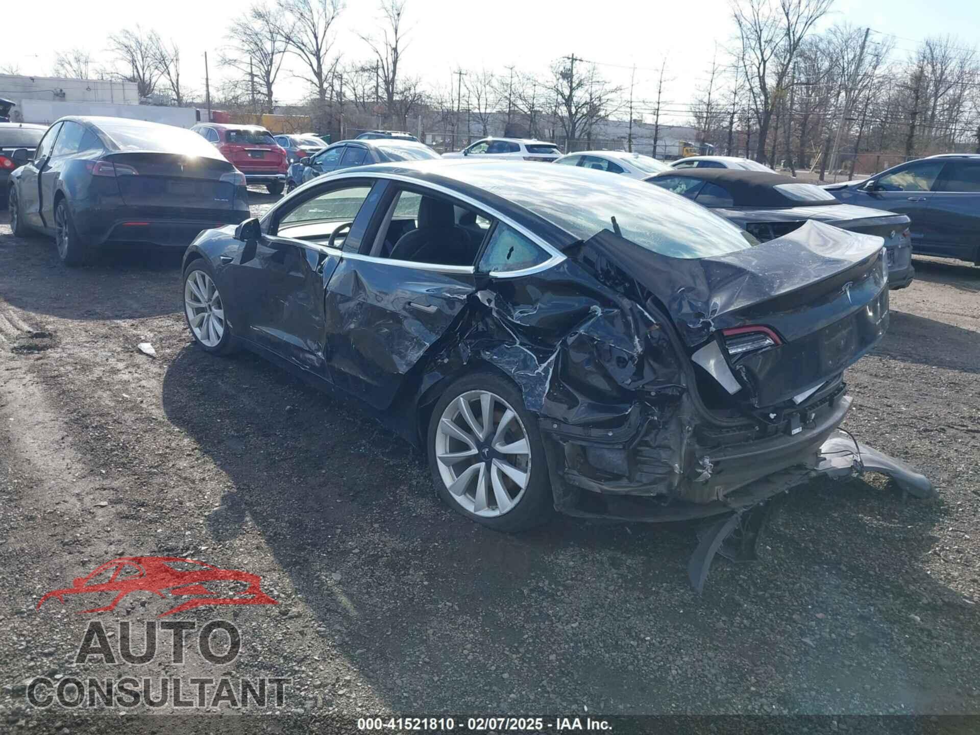 TESLA MODEL 3 2018 - 5YJ3E1EB7JF184743