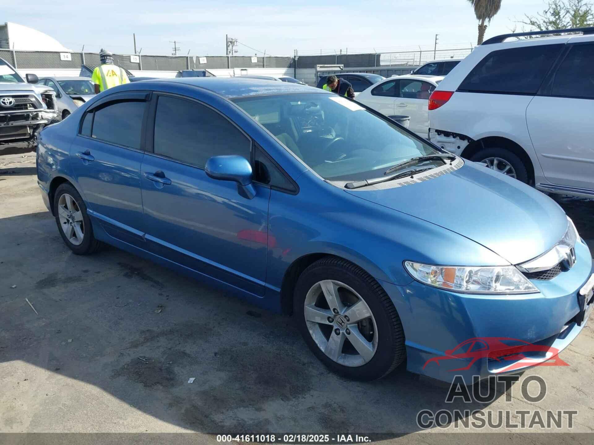 HONDA CIVIC 2011 - 19XFA1F58BE043544