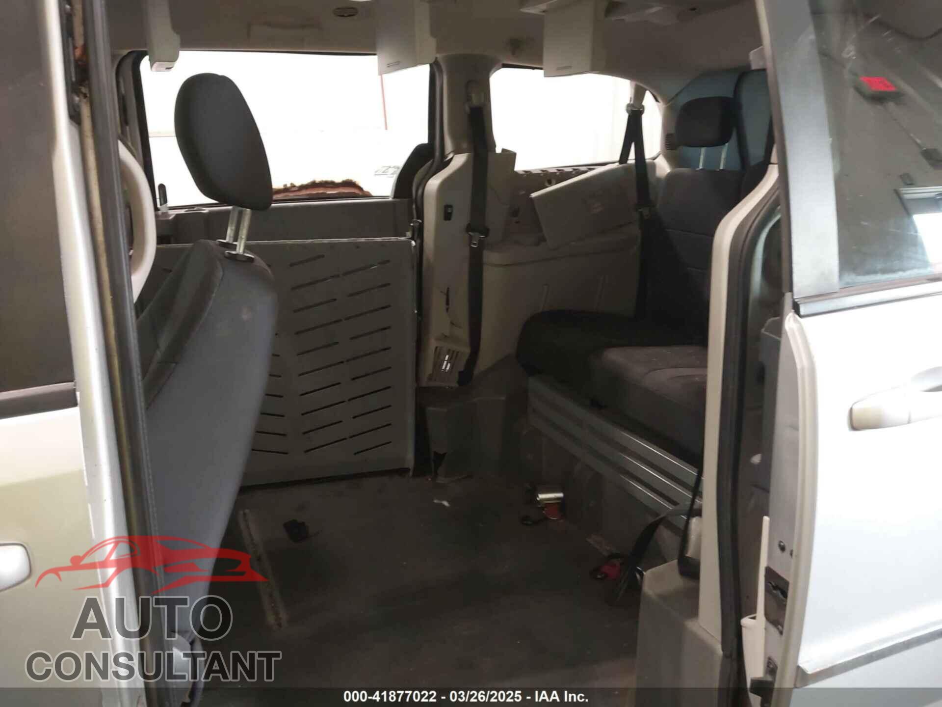 DODGE GRAND CARAVAN 2010 - 2D4RN5D15AR261319