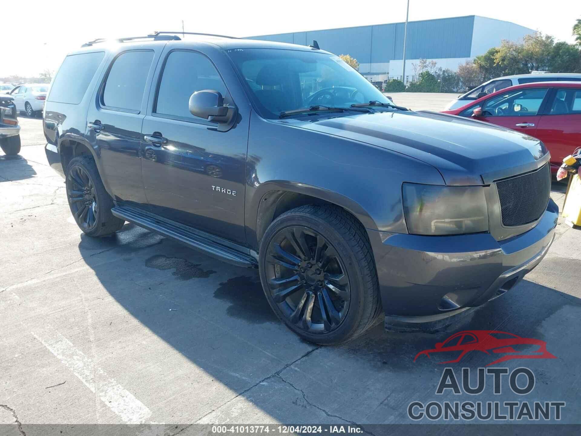 CHEVROLET TAHOE 2011 - 1GNSCAE02BR298796