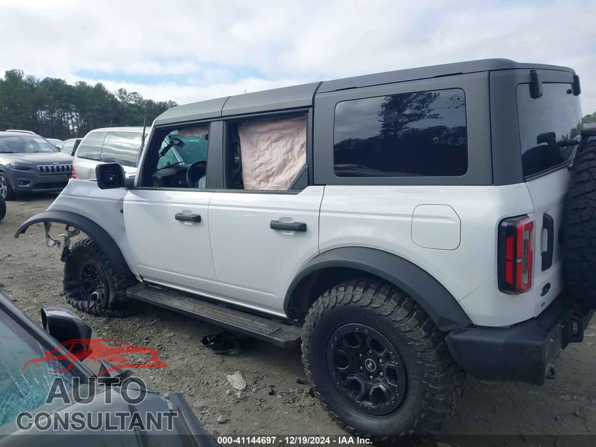 FORD BRONCO 2023 - 1FMEE5DP7PLB52177