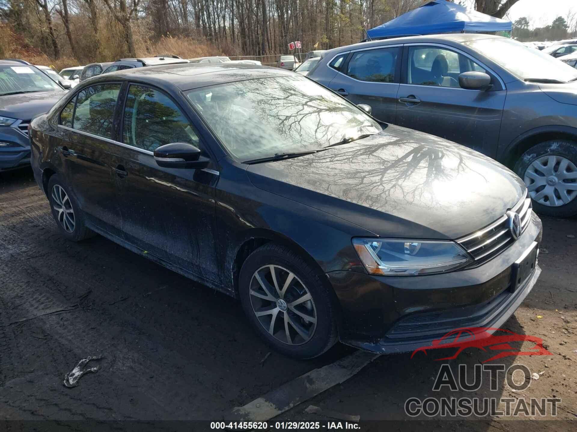 VOLKSWAGEN JETTA 2018 - 3VWDB7AJ1JM262004