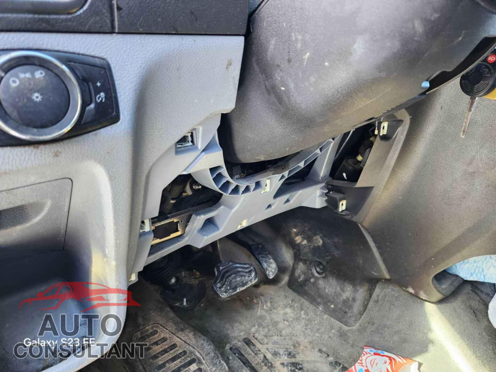 FORD TRANSIT 2016 - 1FTYR1YM2GKB55489