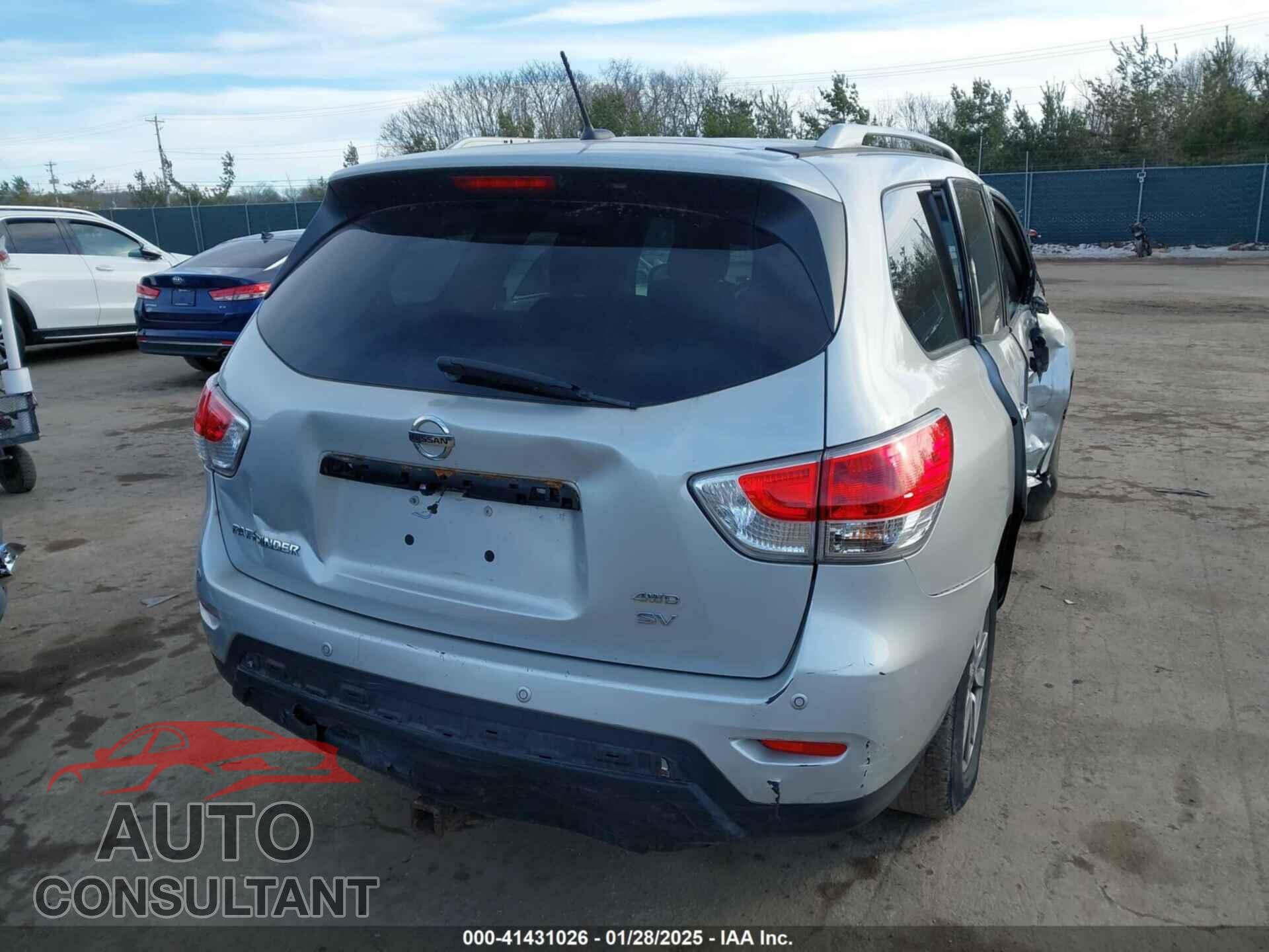 NISSAN PATHFINDER 2015 - 5N1AR2MM9FC662522