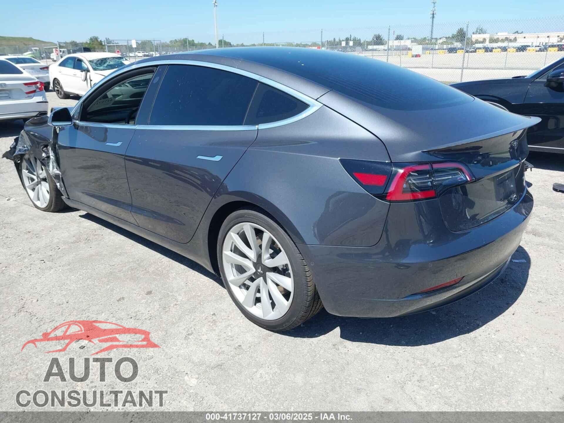 TESLA MODEL 3 2018 - 5YJ3E1EB1JF087098