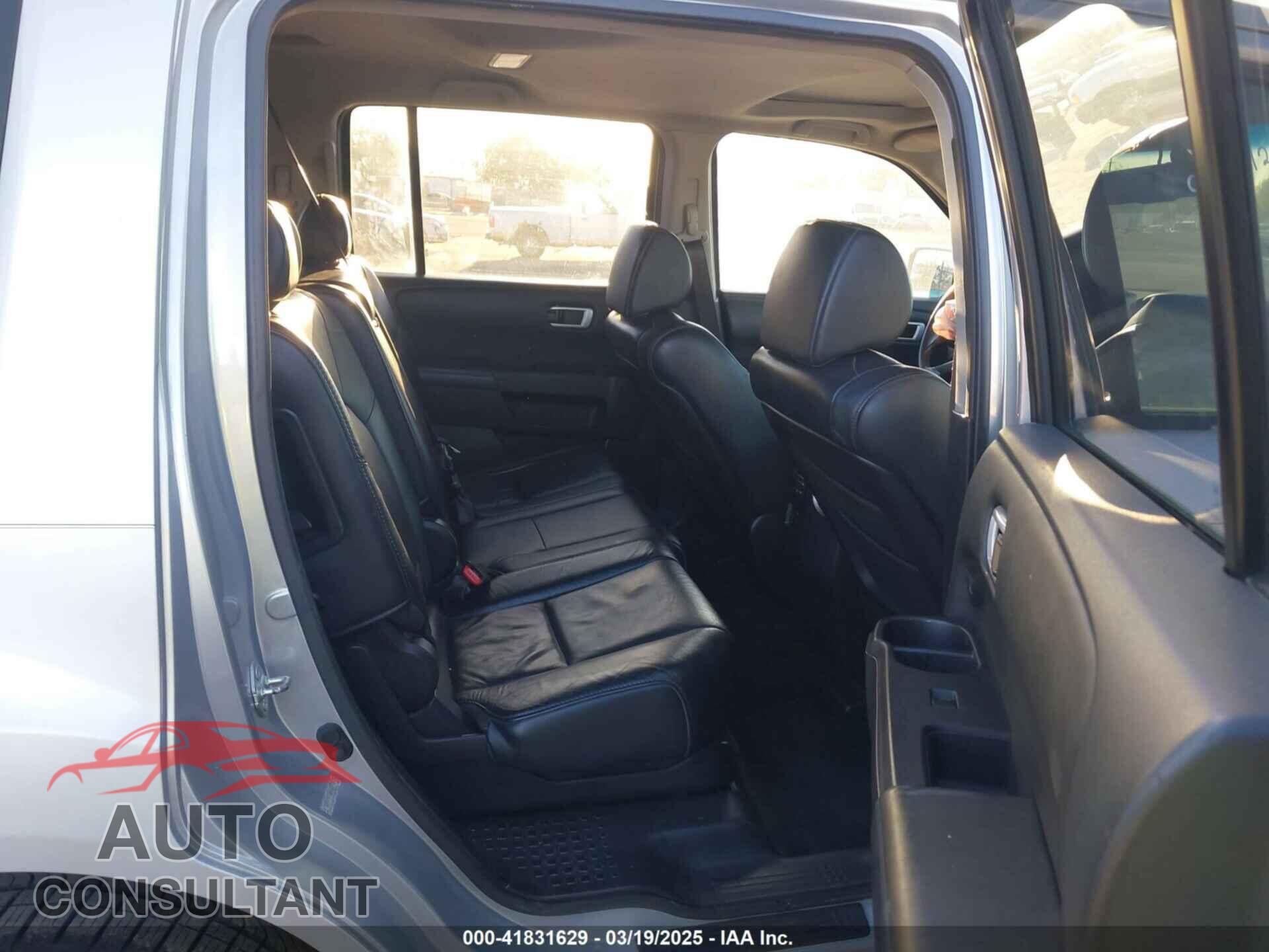 HONDA PILOT 2011 - 5FNYF3H54BB018492