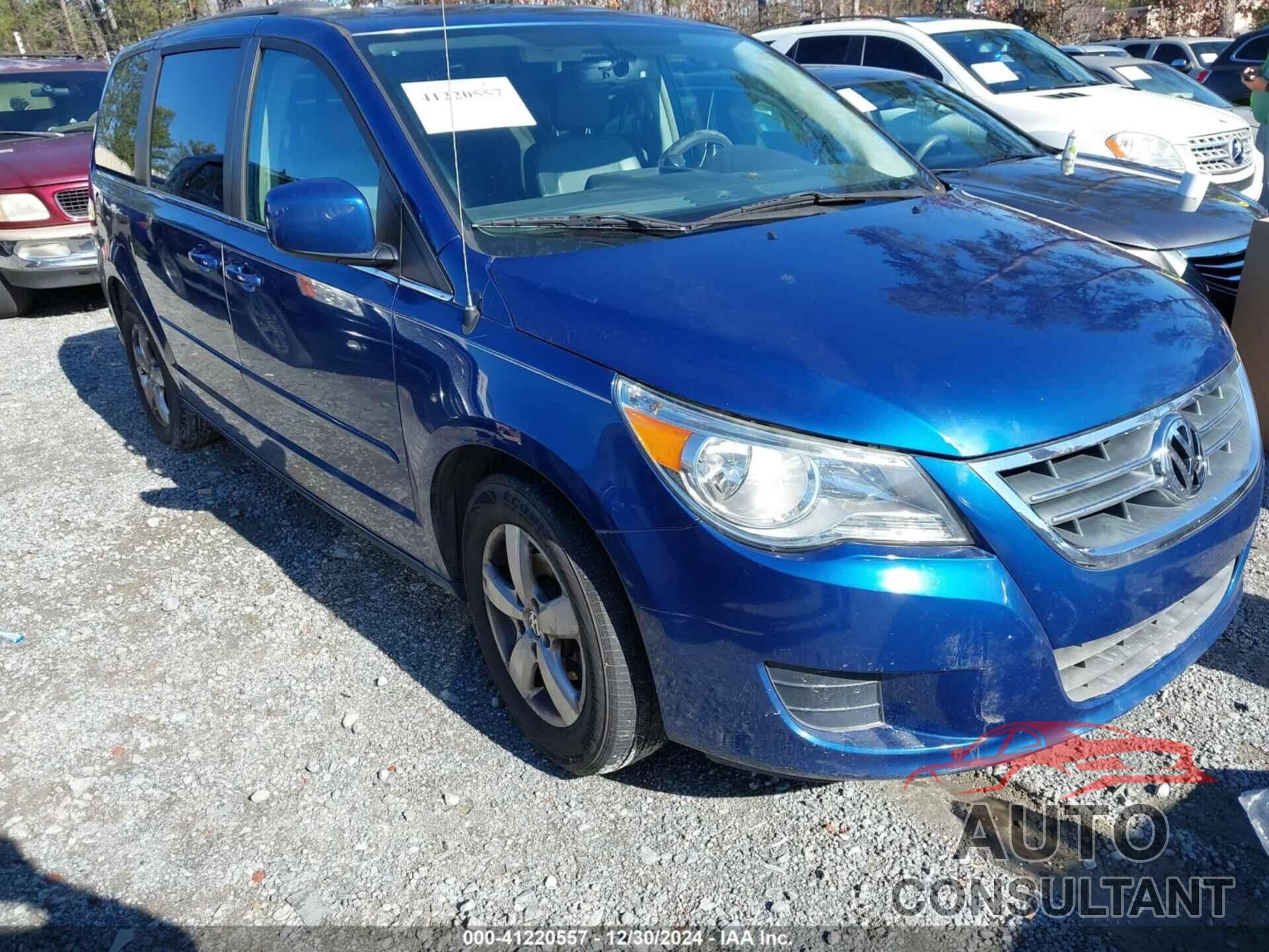 VOLKSWAGEN ROUTAN 2011 - 2V4RW3DG5BR805229