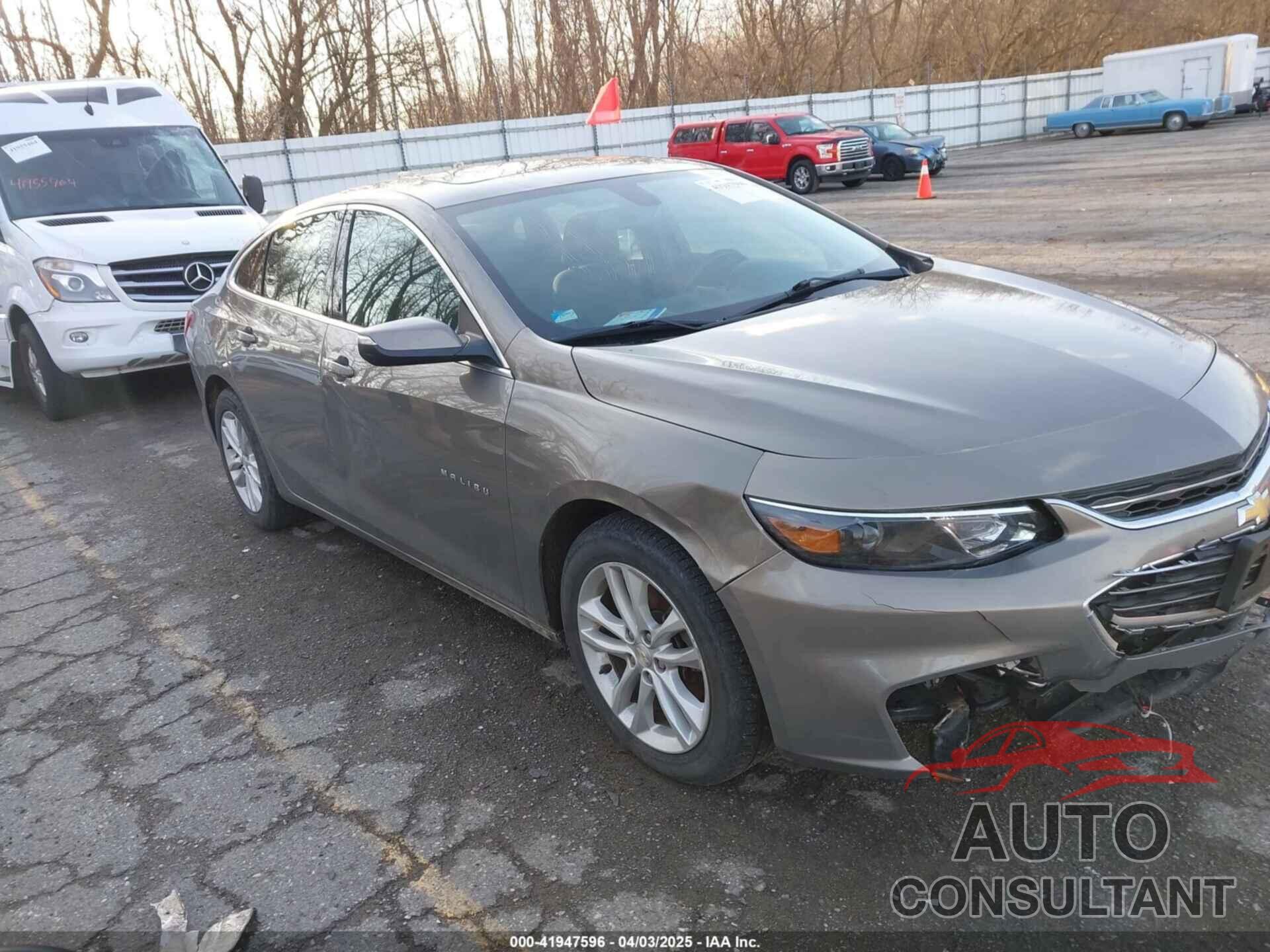 CHEVROLET MALIBU 2018 - 1G1ZD5ST8JF126050