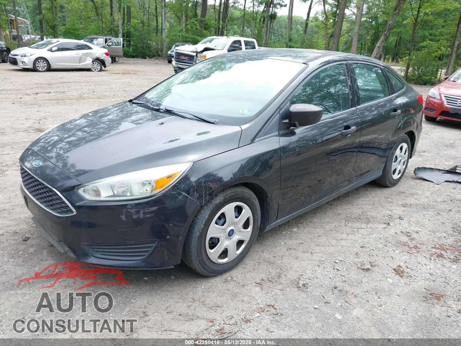 FORD FOCUS 2015 - 1FADP3E28FL212859