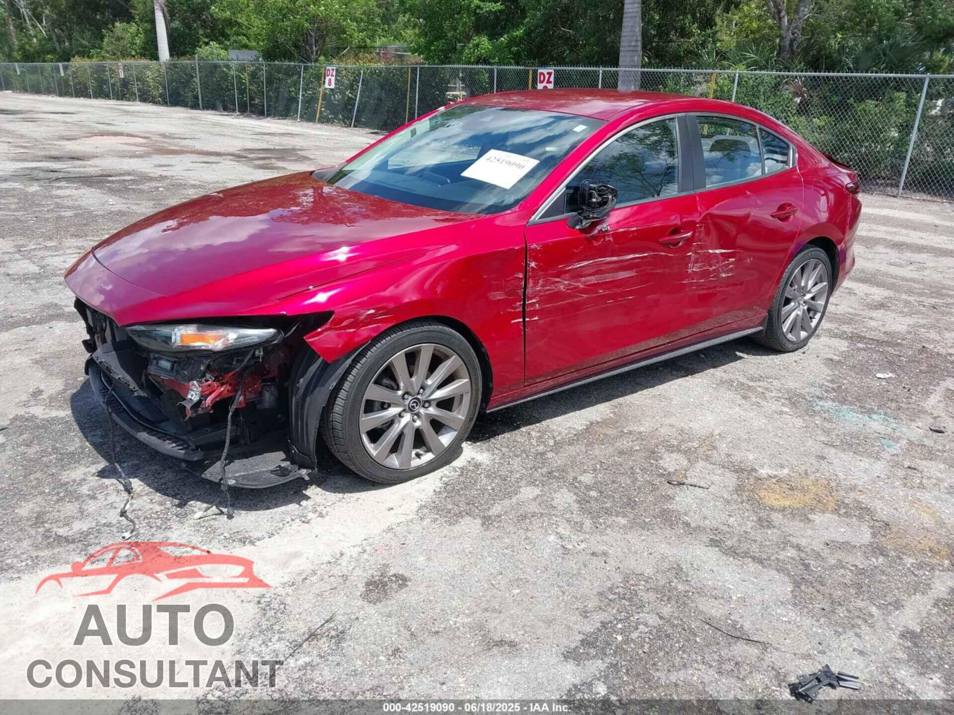 MAZDA MAZDA3 2019 - JM1BPACL1K1114263