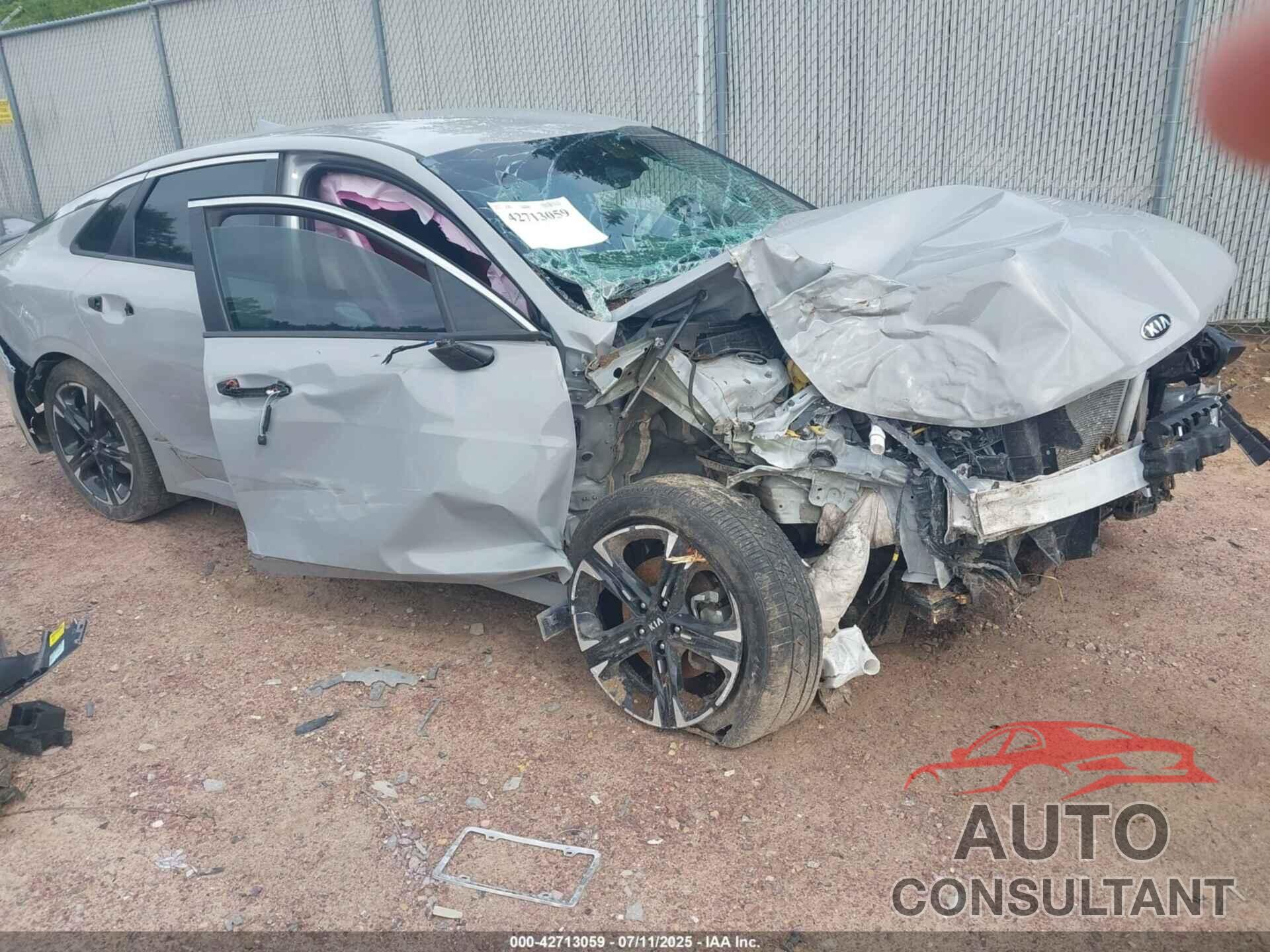 KIA K5 2021 - 5XXG64J22MG026043