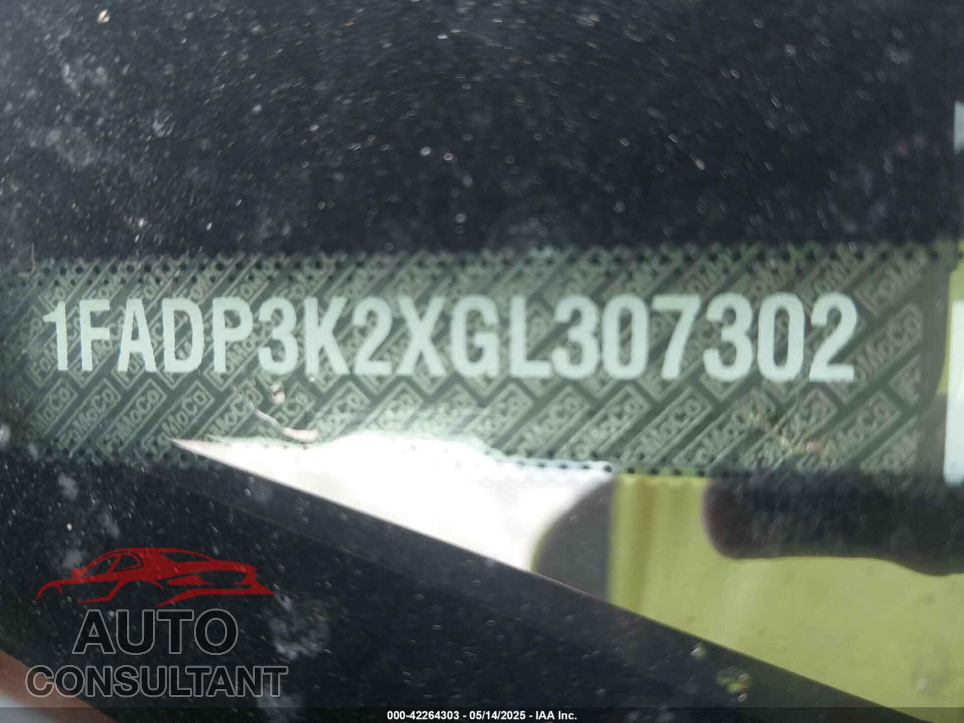 FORD FOCUS 2016 - 1FADP3K2XGL307302