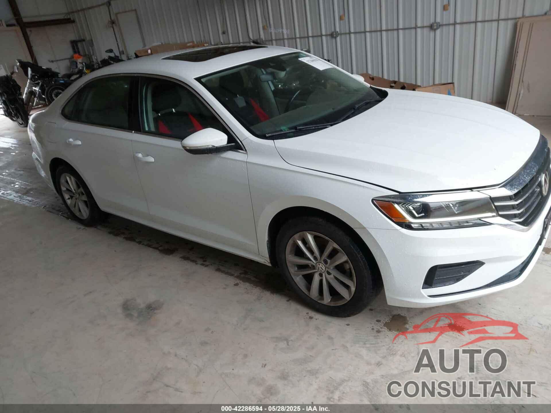 VOLKSWAGEN PASSAT 2020 - 1VWWA7A35LC004103