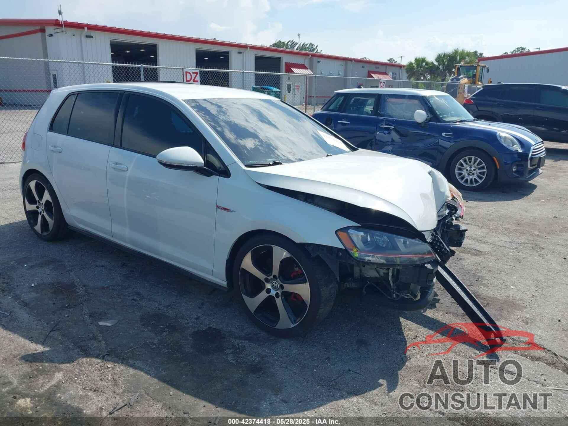 VOLKSWAGEN GOLF GTI 2015 - 3VW5T7AU3FM019247