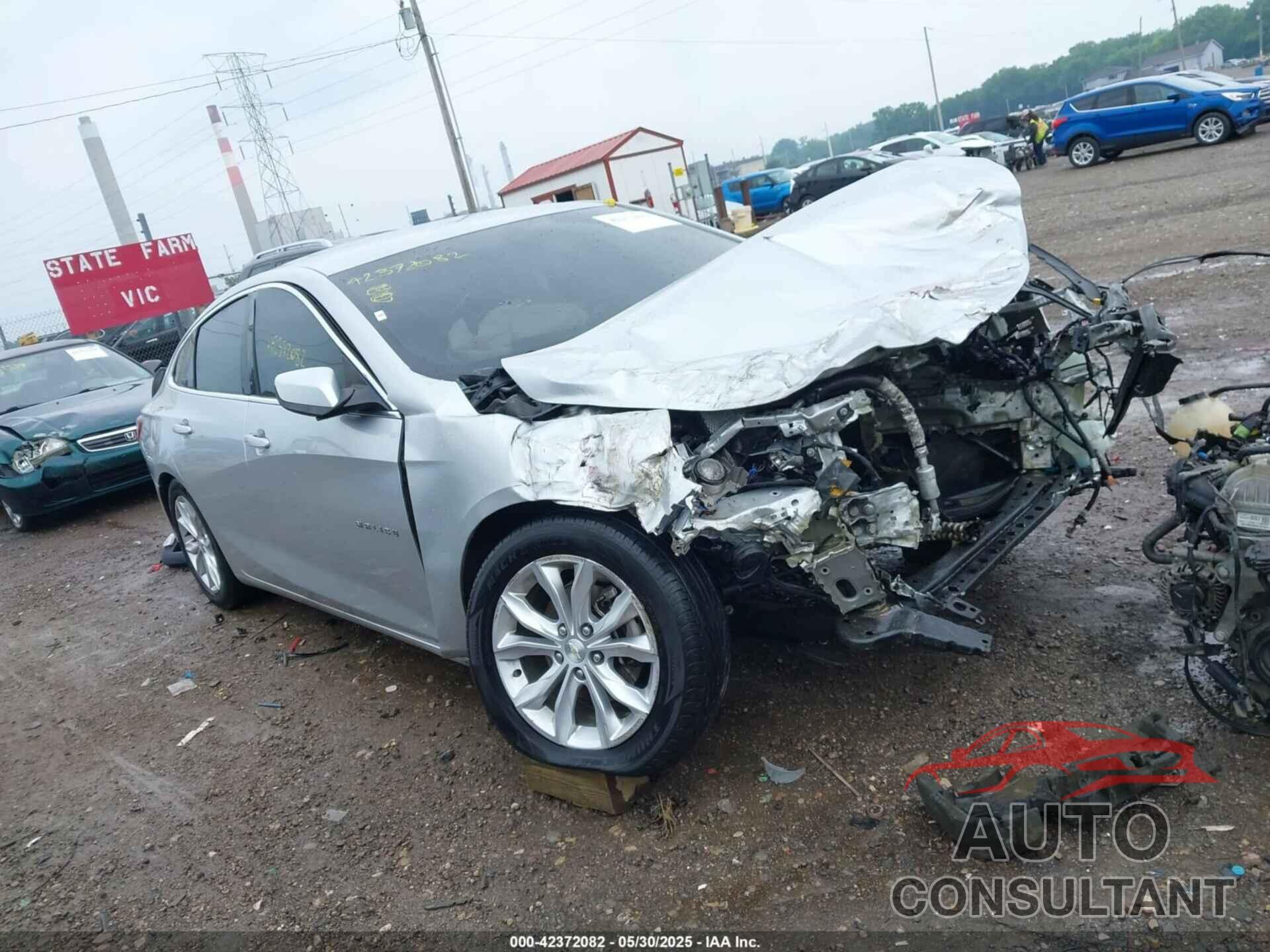 CHEVROLET MALIBU 2019 - 1G1ZD5ST8KF163049
