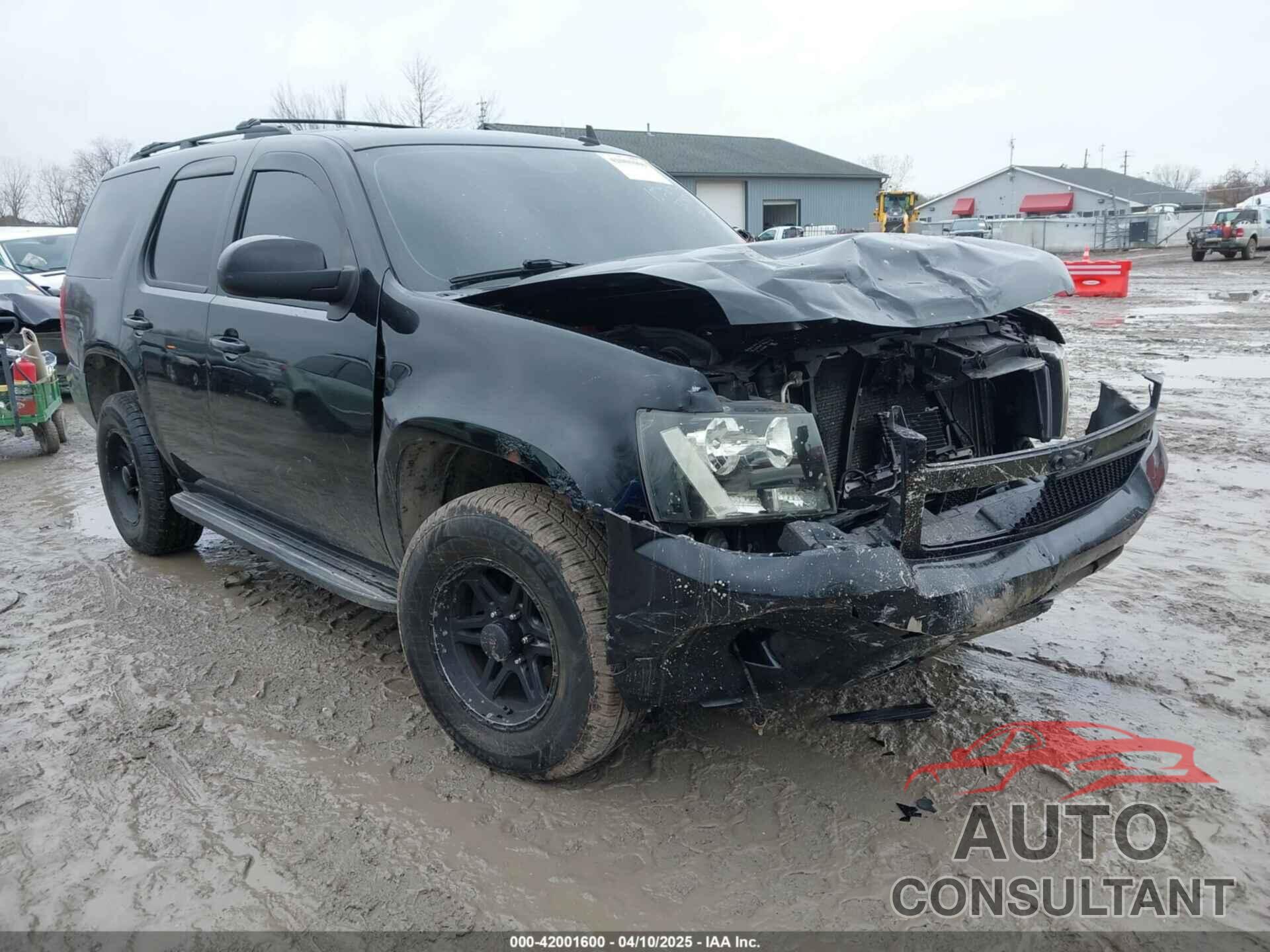 CHEVROLET TAHOE 2011 - 1GNSKBE09BR331415