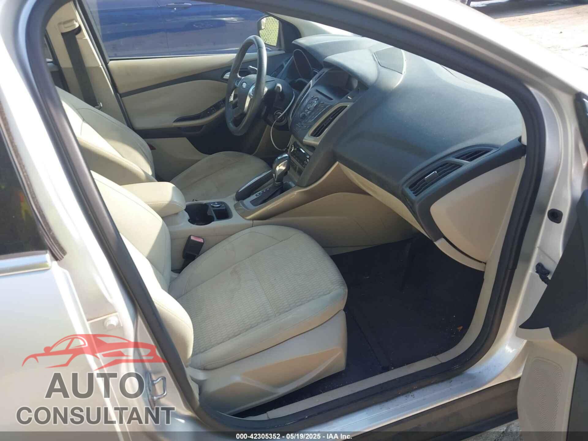 FORD FOCUS 2012 - 1FAHP3H21CL169569