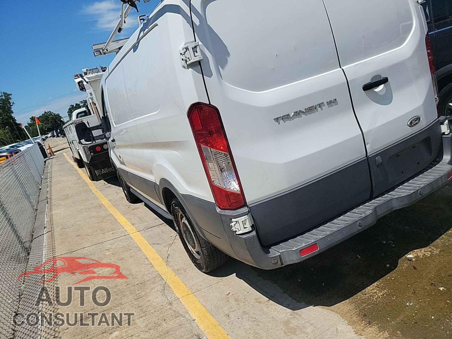 FORD TRANSIT 2017 - 1FTYE1YM1HKB17670