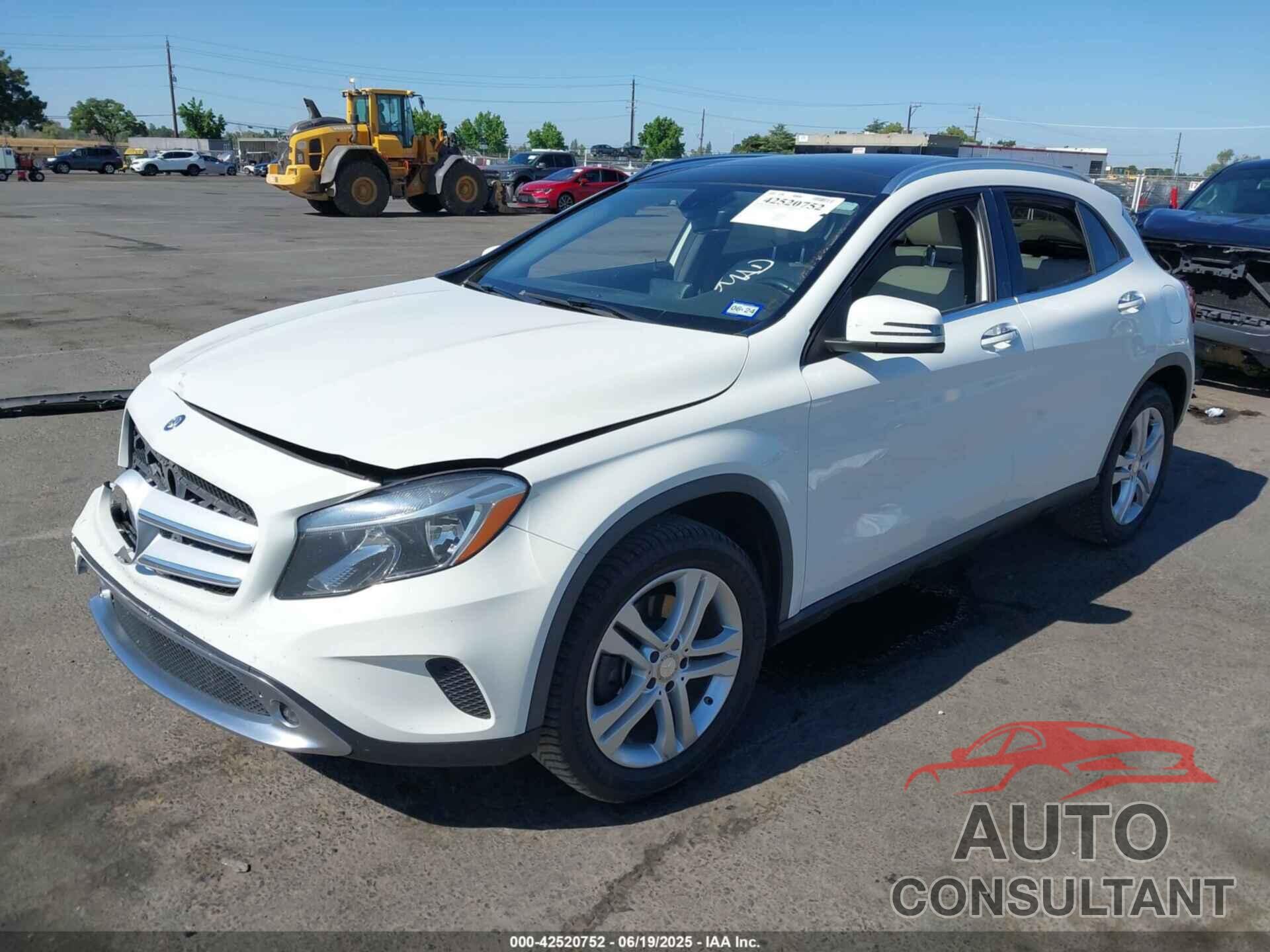 MERCEDES-BENZ GLA 250 2015 - WDCTG4GB2FJ149546