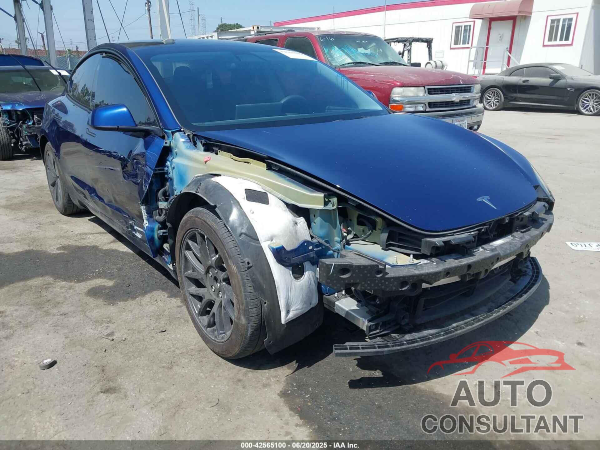 TESLA MODEL 3 2024 - 5YJ3E1EBXRF738675