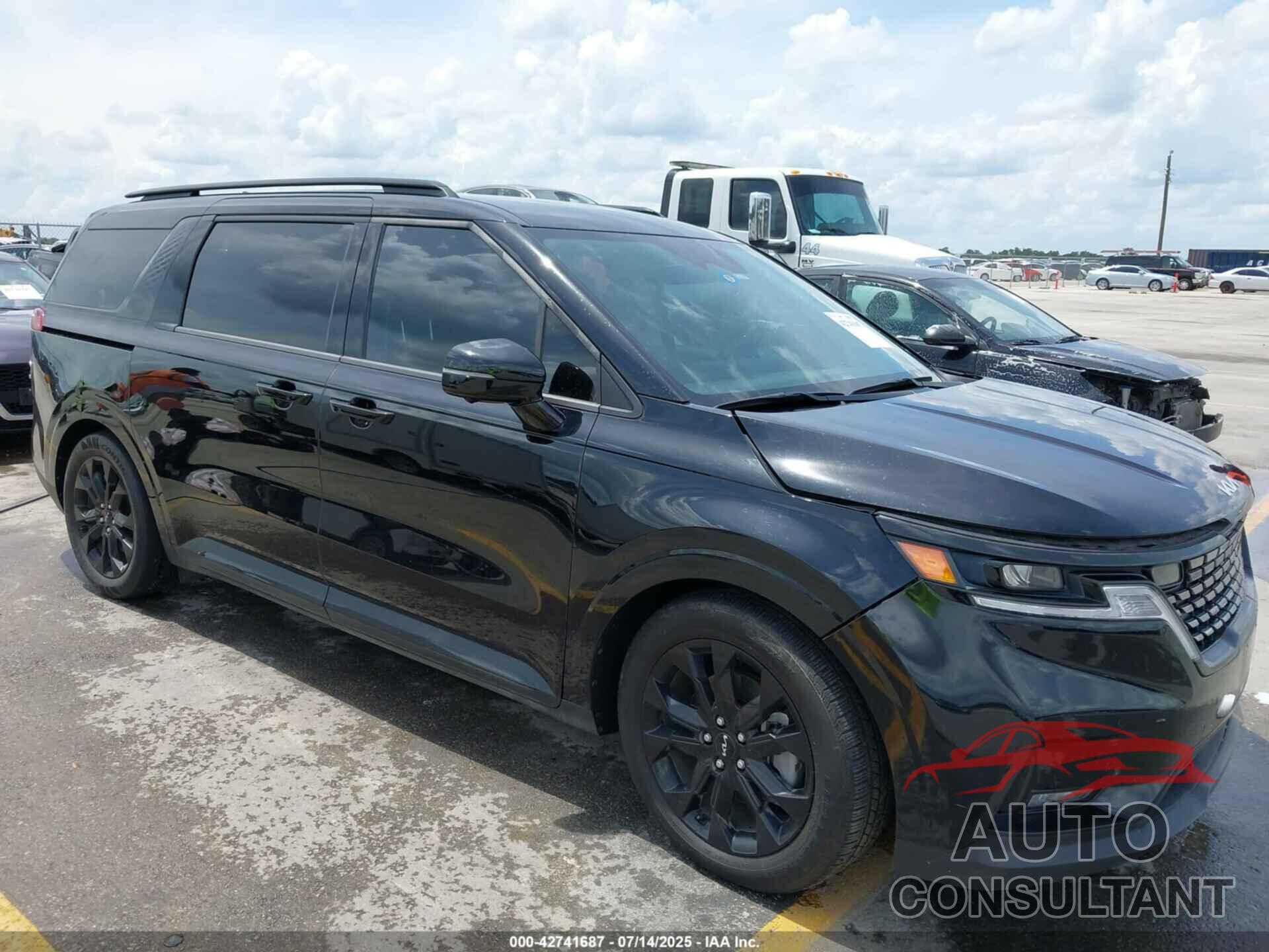 KIA CARNIVAL MPV 2023 - KNDNE5H34P6278376