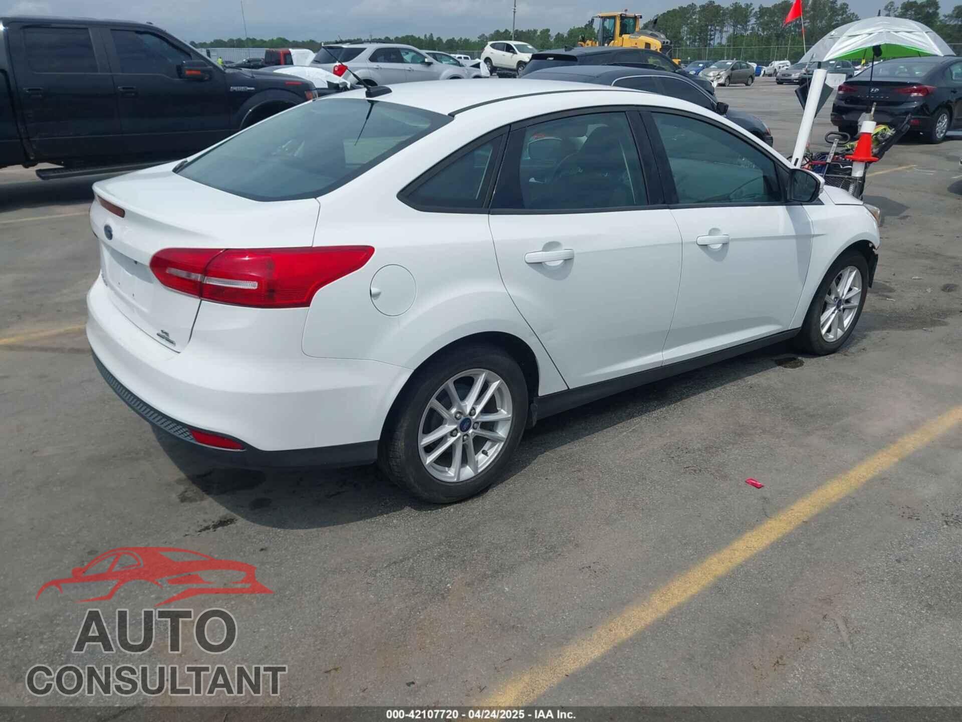 FORD FOCUS 2015 - 1FADP3F28FL204145