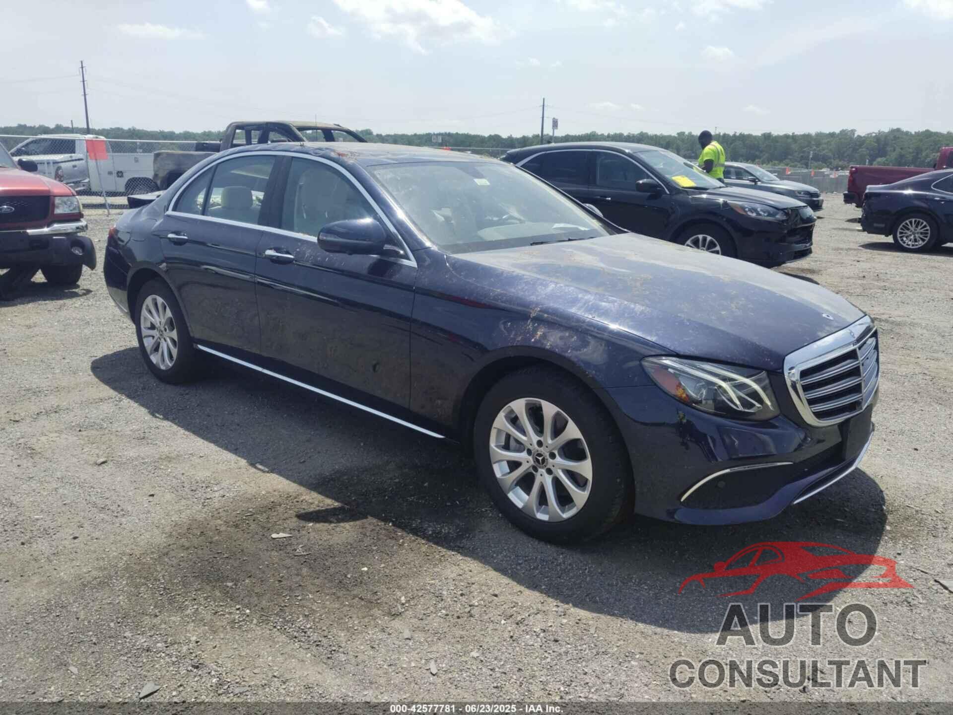 MERCEDES-BENZ E 300 2019 - WDDZF4KB9KA630680