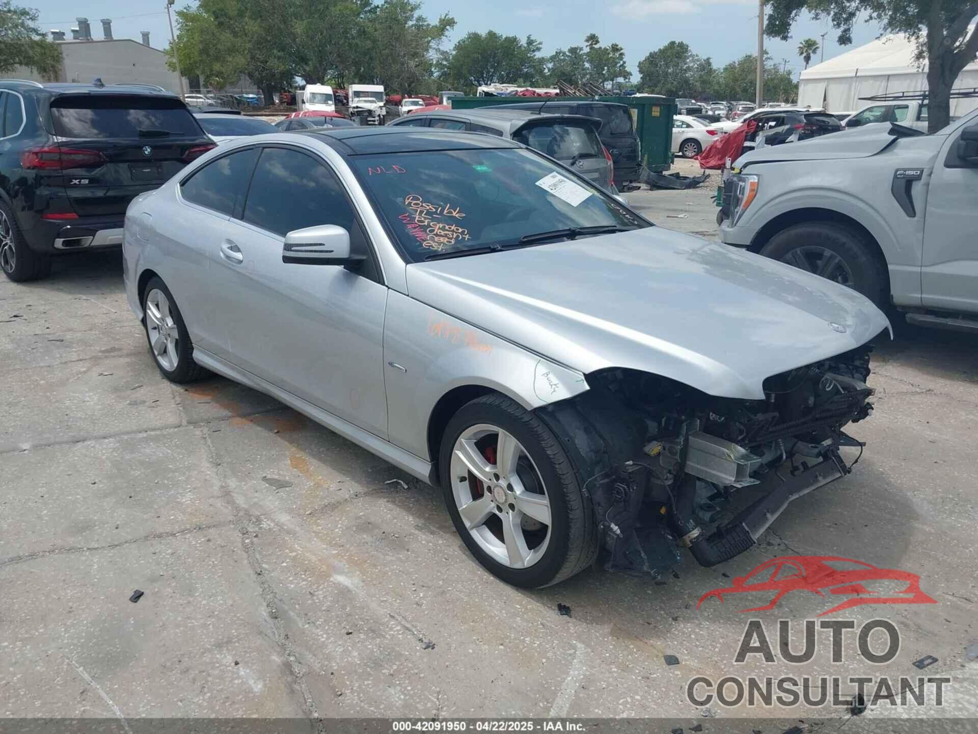 MERCEDES-BENZ C 250 2012 - WDDGJ4HB3CF916817