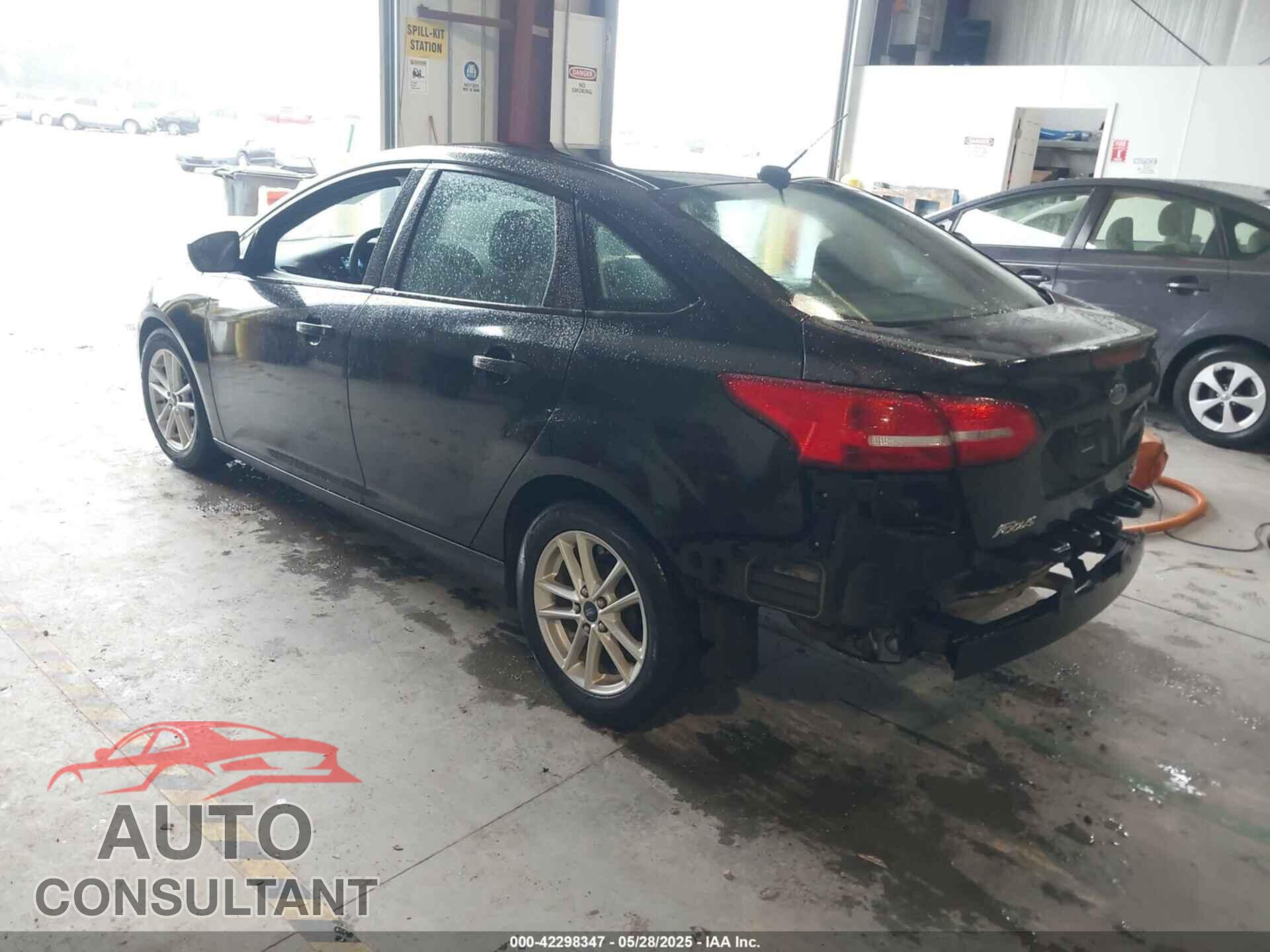 FORD FOCUS 2015 - 1FADP3F23FL367589