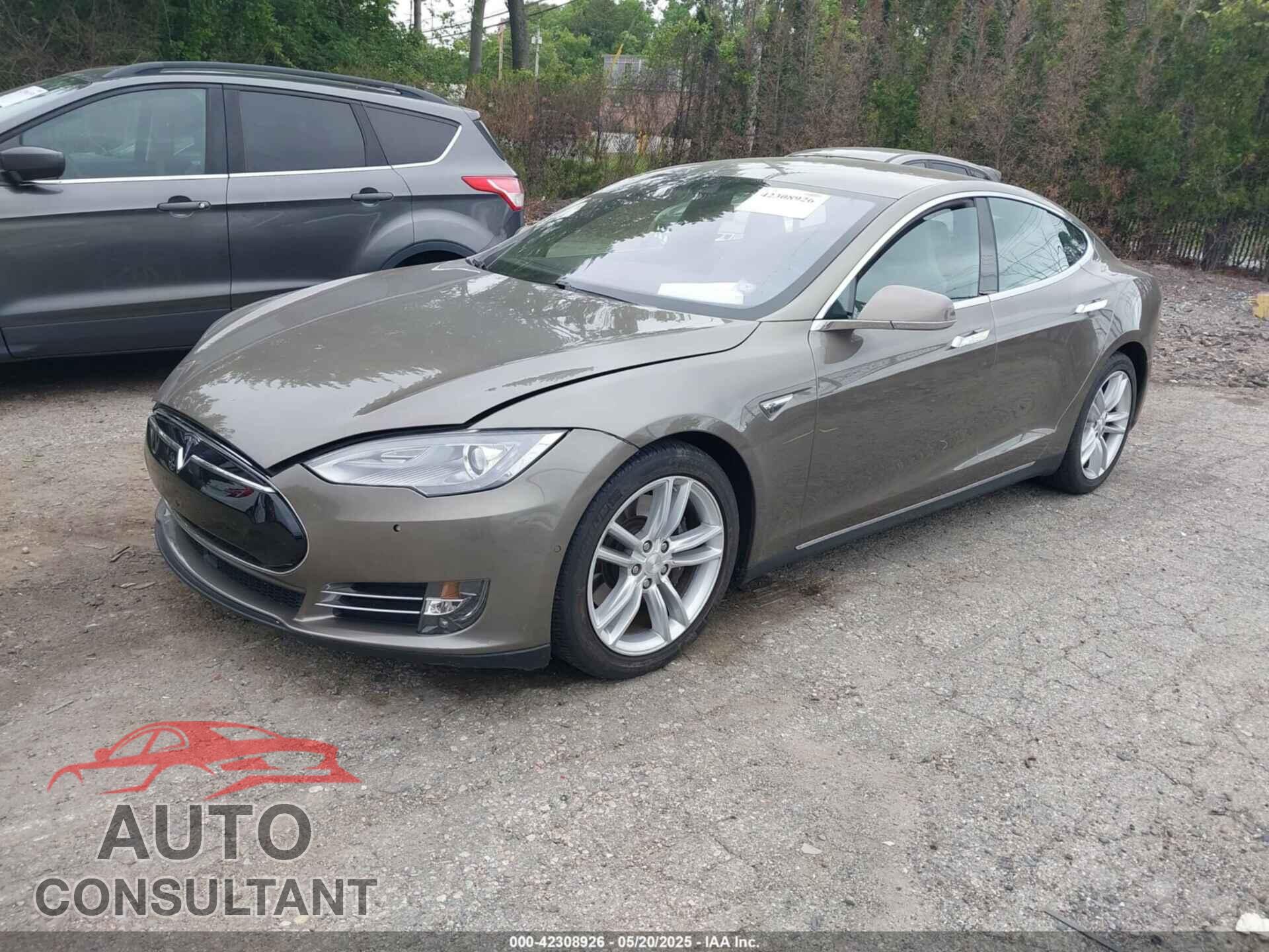 TESLA MODEL S 2015 - 5YJSA1E29FF110528