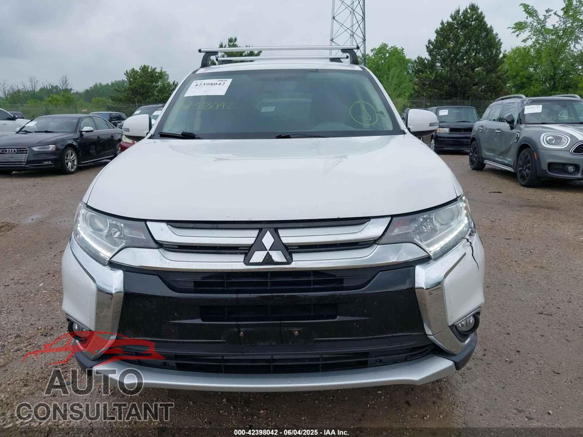 MITSUBISHI OUTLANDER 2017 - JA4AZ3A33HZ045357