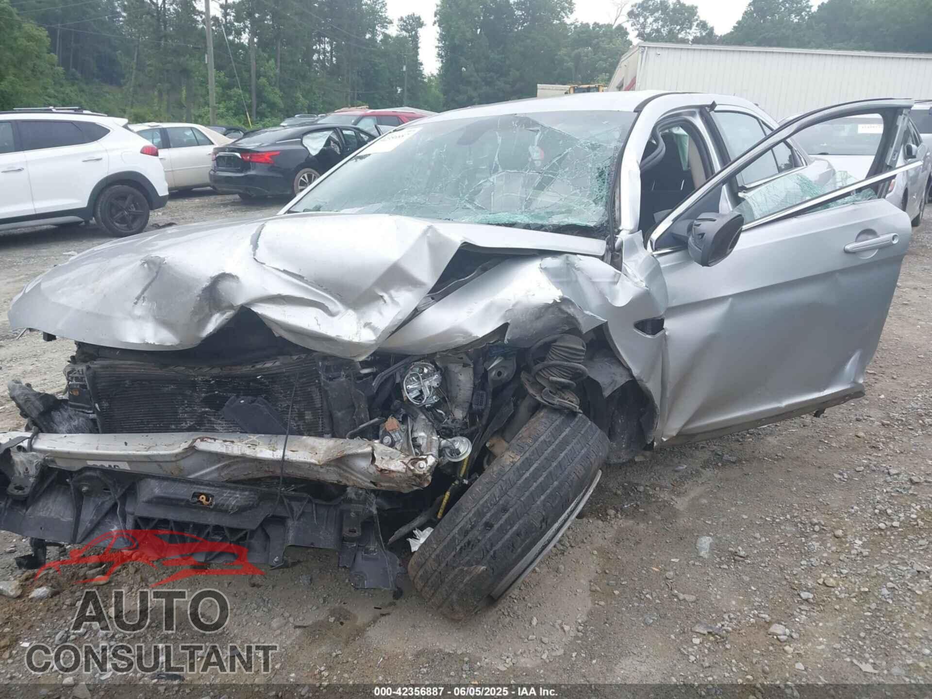 FORD TAURUS 2011 - 1FAHP2EW2BG147363