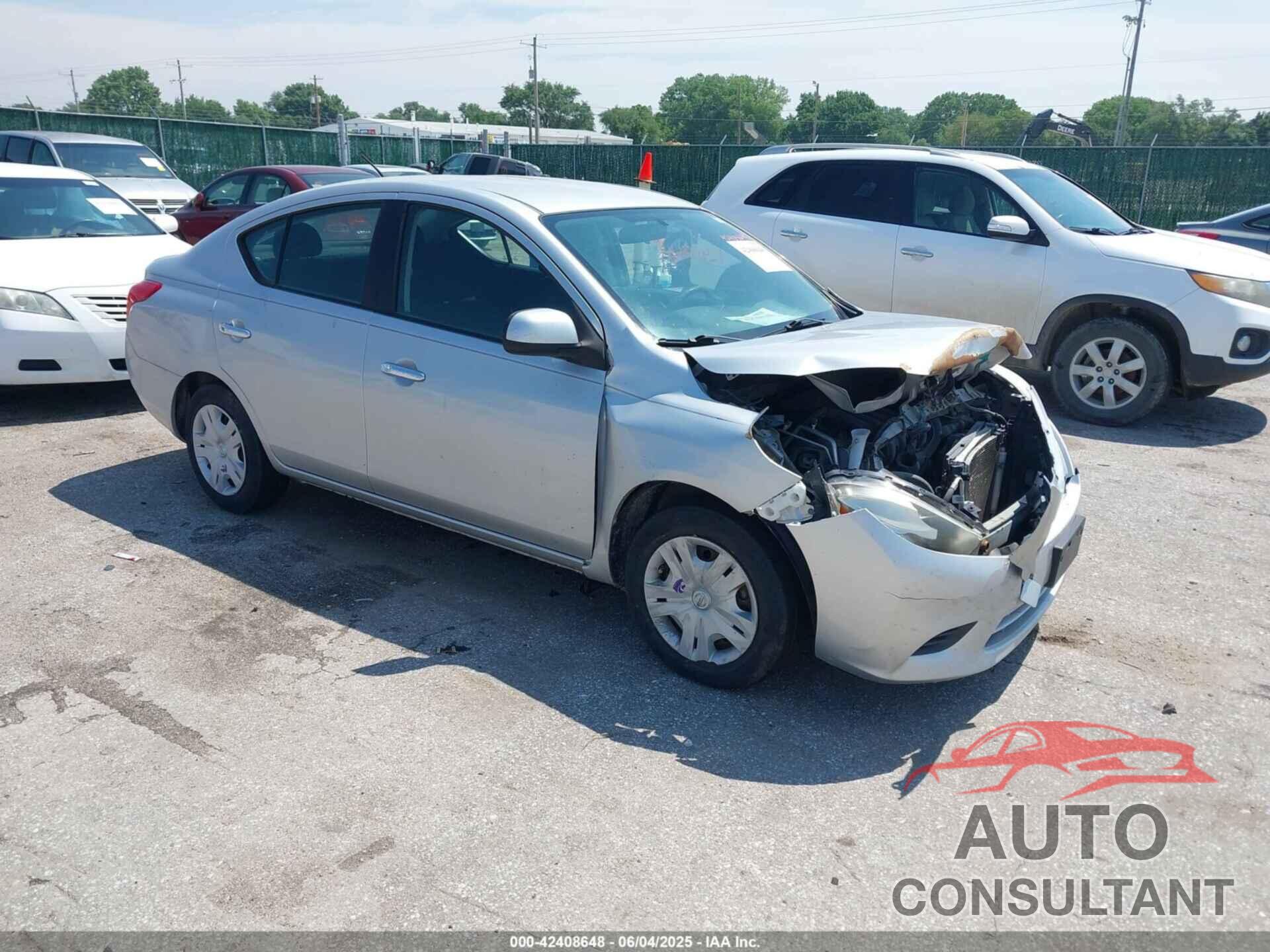 NISSAN VERSA 2012 - 3N1CN7AP2CL818276