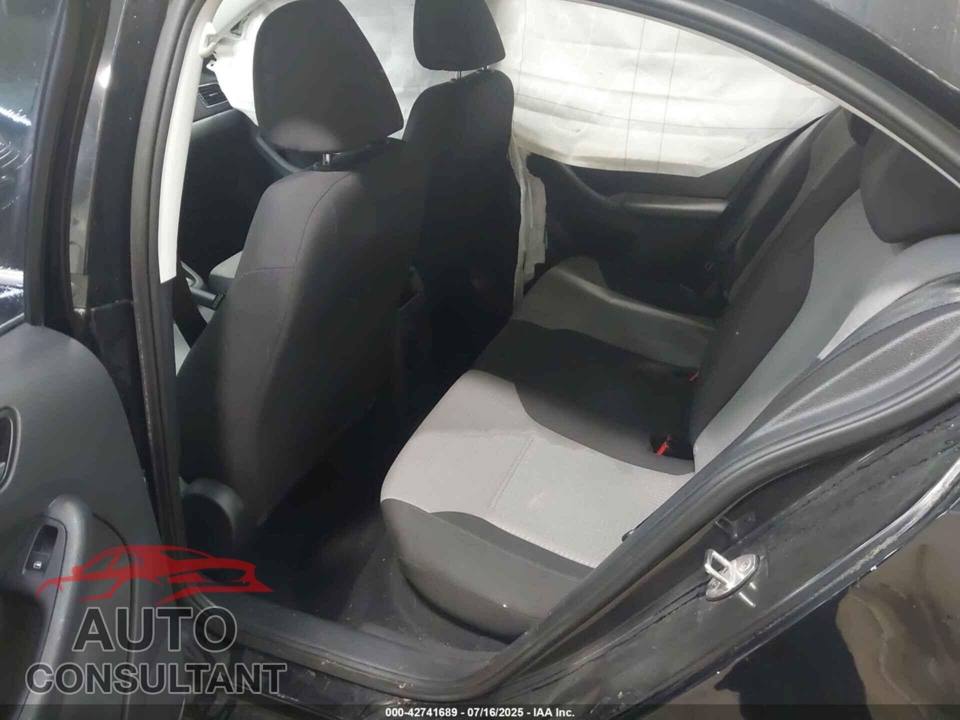 VOLKSWAGEN JETTA 2017 - 3VW2B7AJ0HM399159