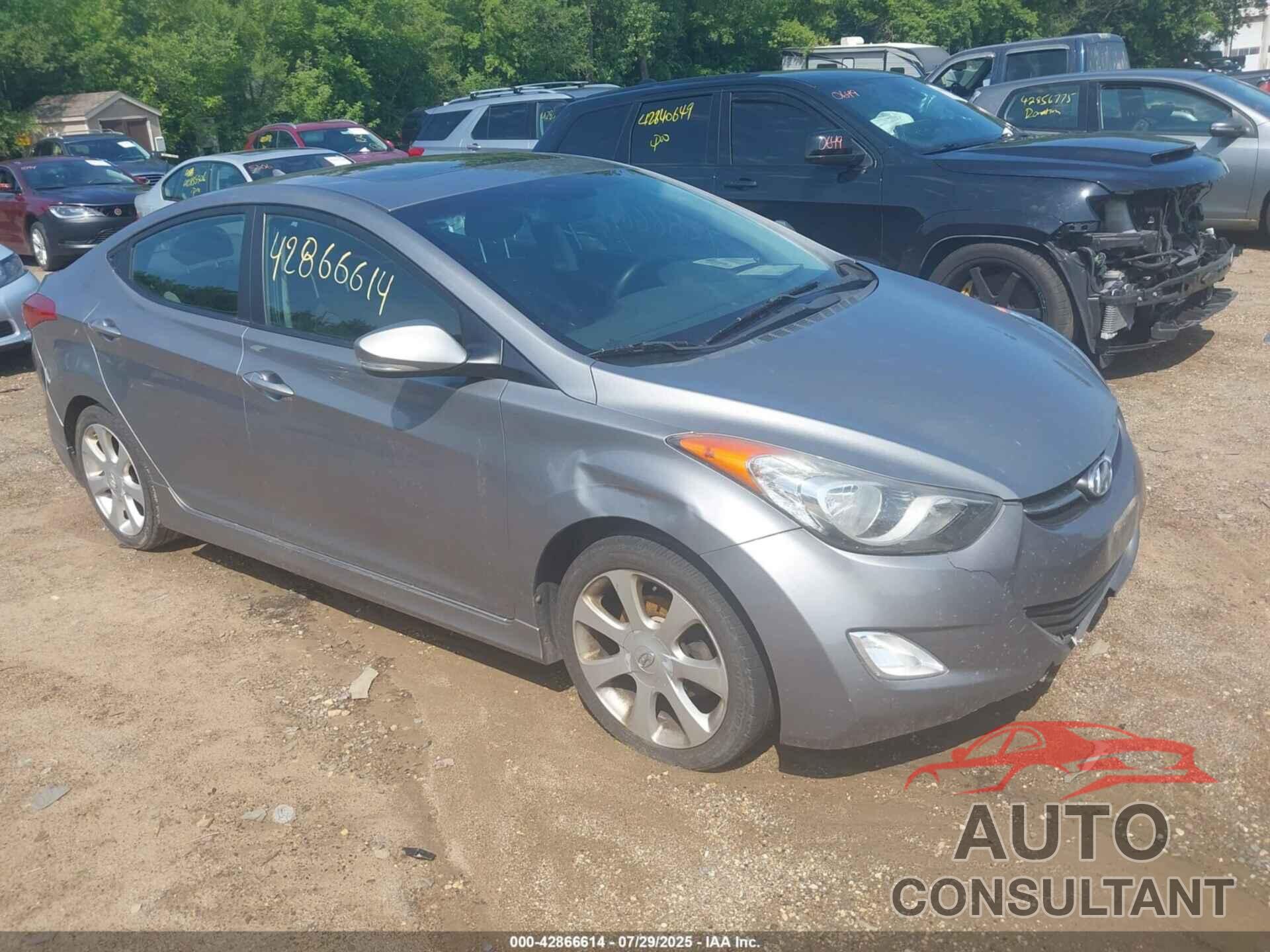HYUNDAI ELANTRA 2013 - KMHDH4AE0DU945181