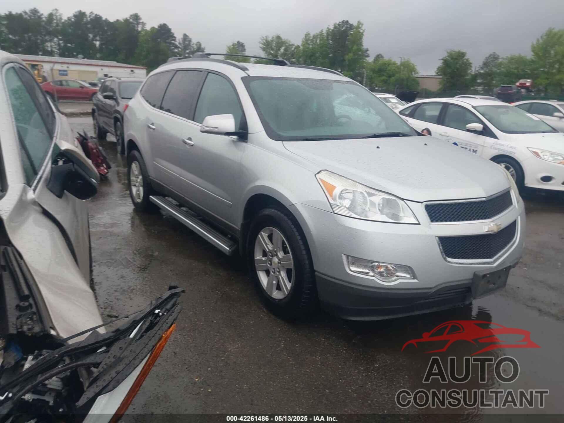 CHEVROLET TRAVERSE 2011 - 1GNKRGEDXBJ179445