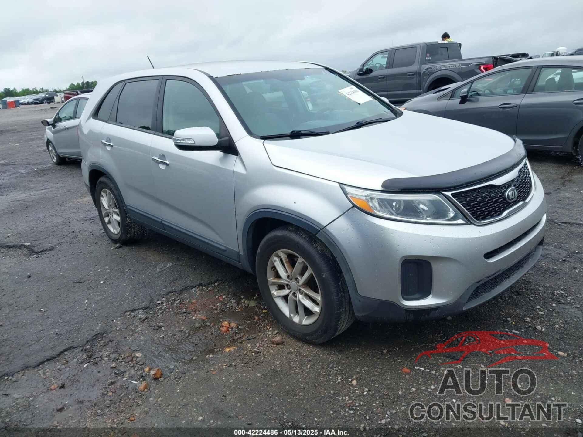 KIA SORENTO 2014 - 5XYKT3A61EG526563