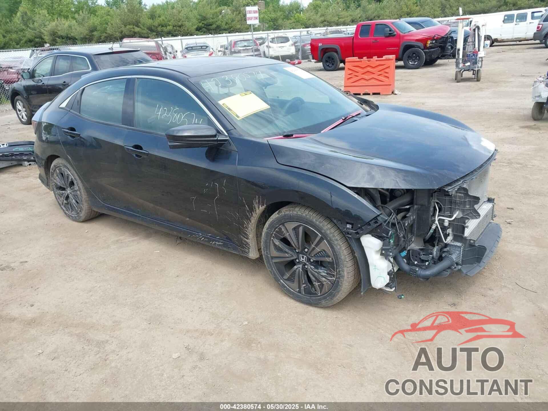 HONDA CIVIC 2018 - SHHFK7H52JU211926