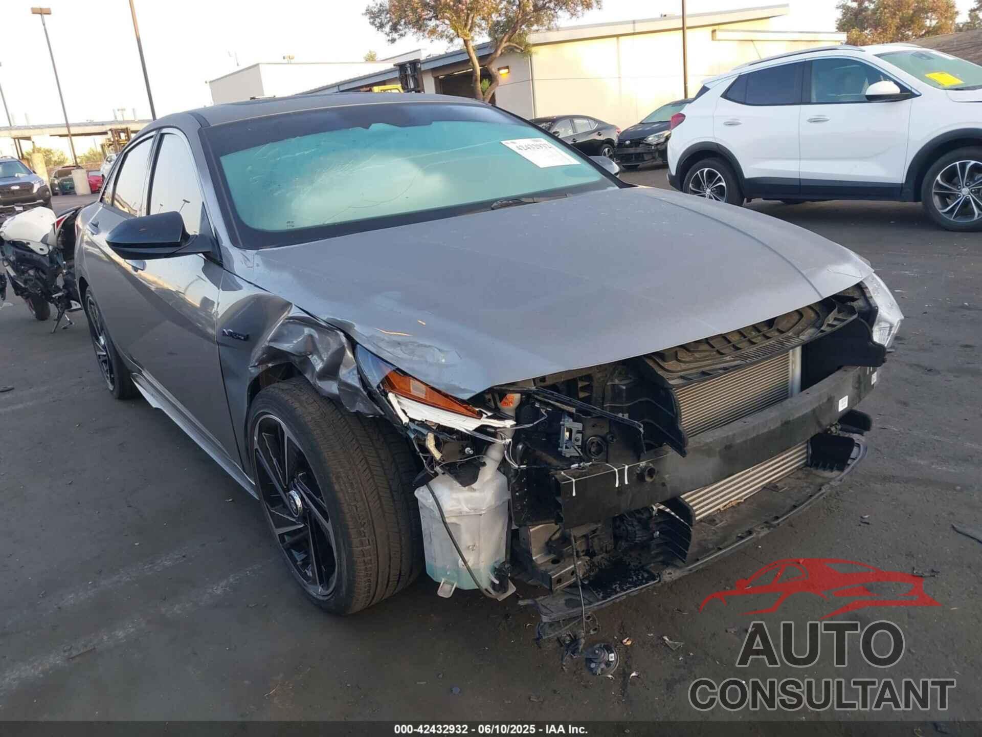 HYUNDAI ELANTRA 2023 - KMHLR4AF2PU476018