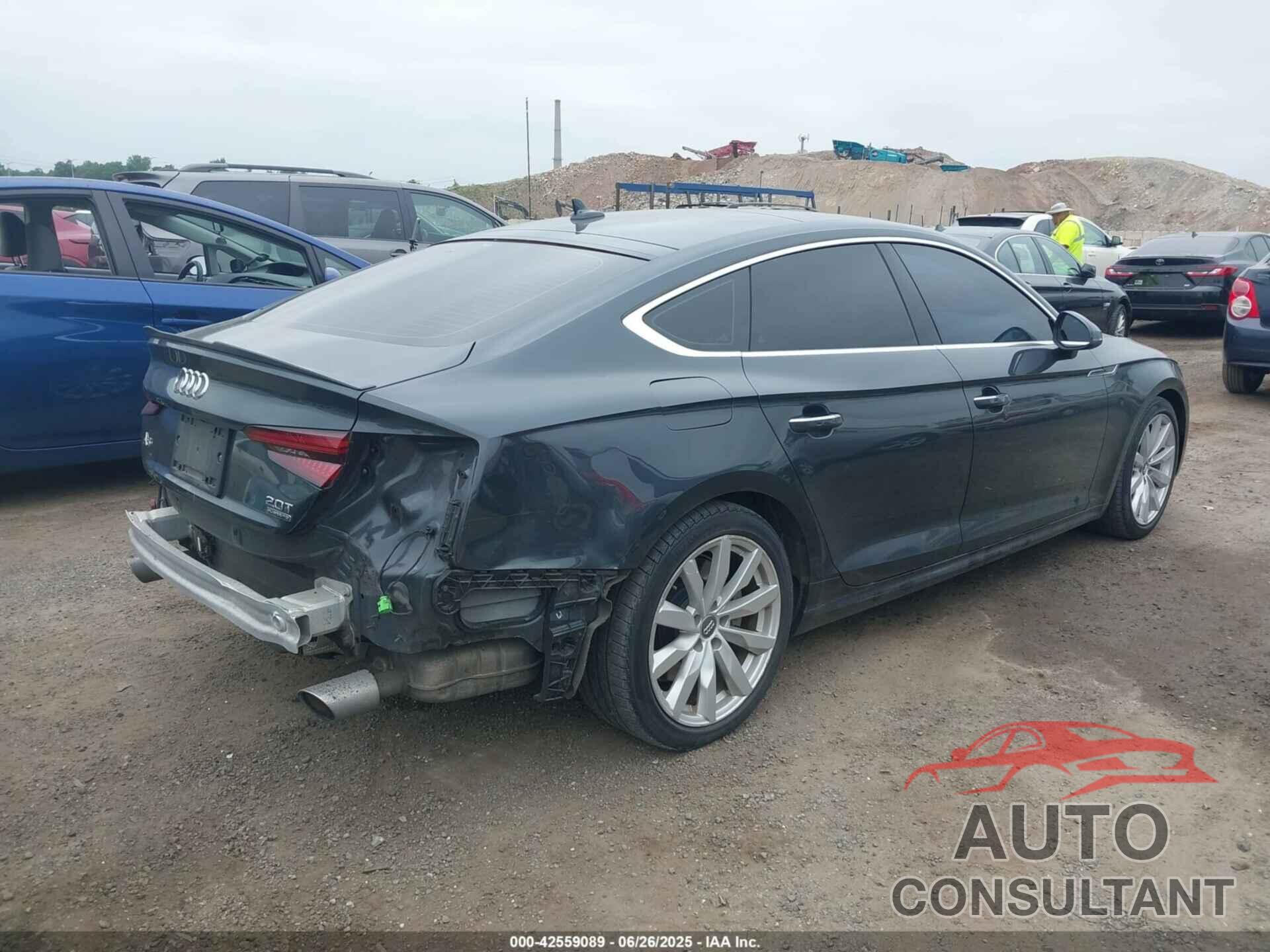 AUDI A5 2018 - WAUBNCF53JA087237