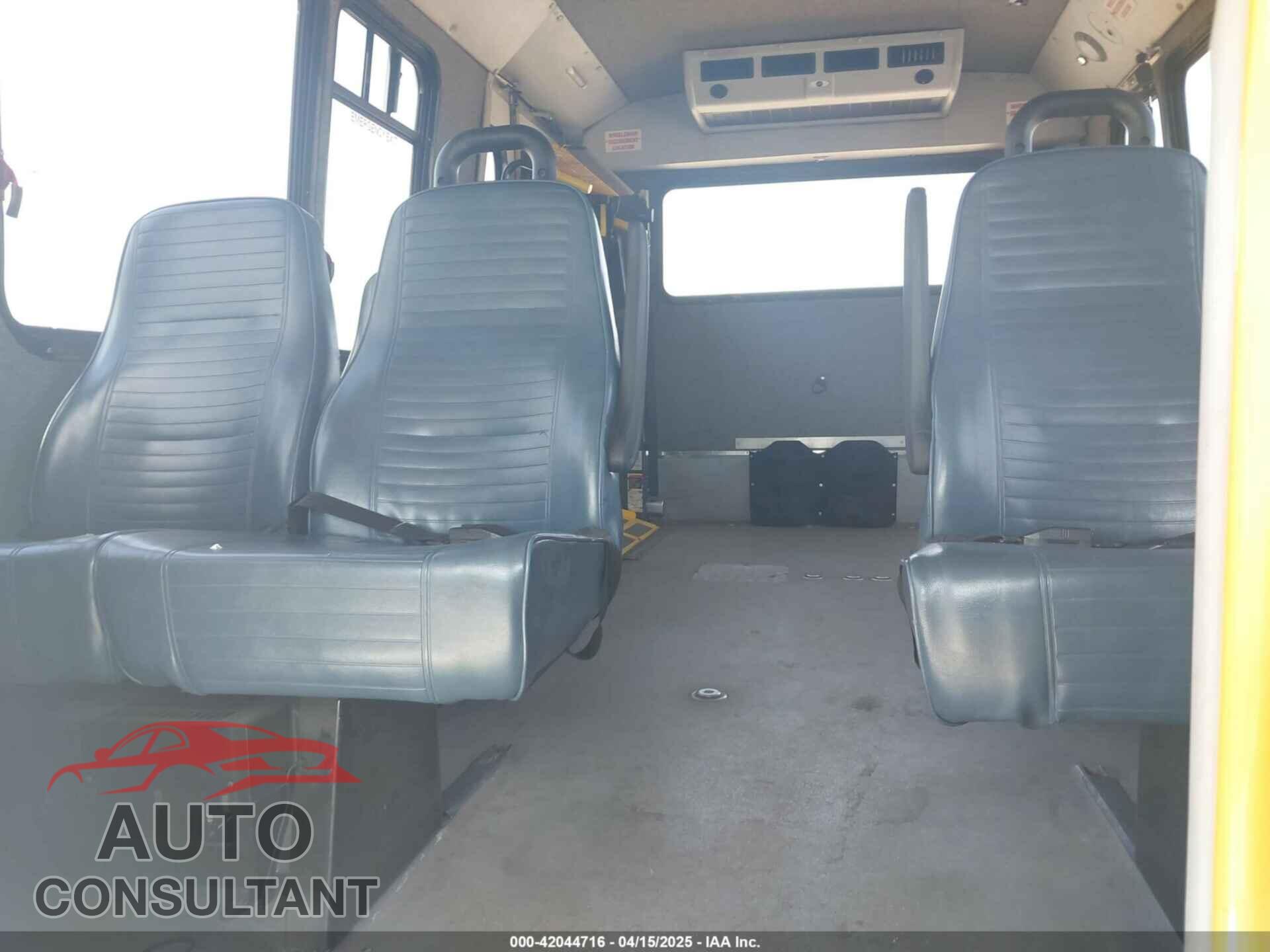 FORD E-450 CUTAWAY 2018 - 1FDFE4FS2JDC33184