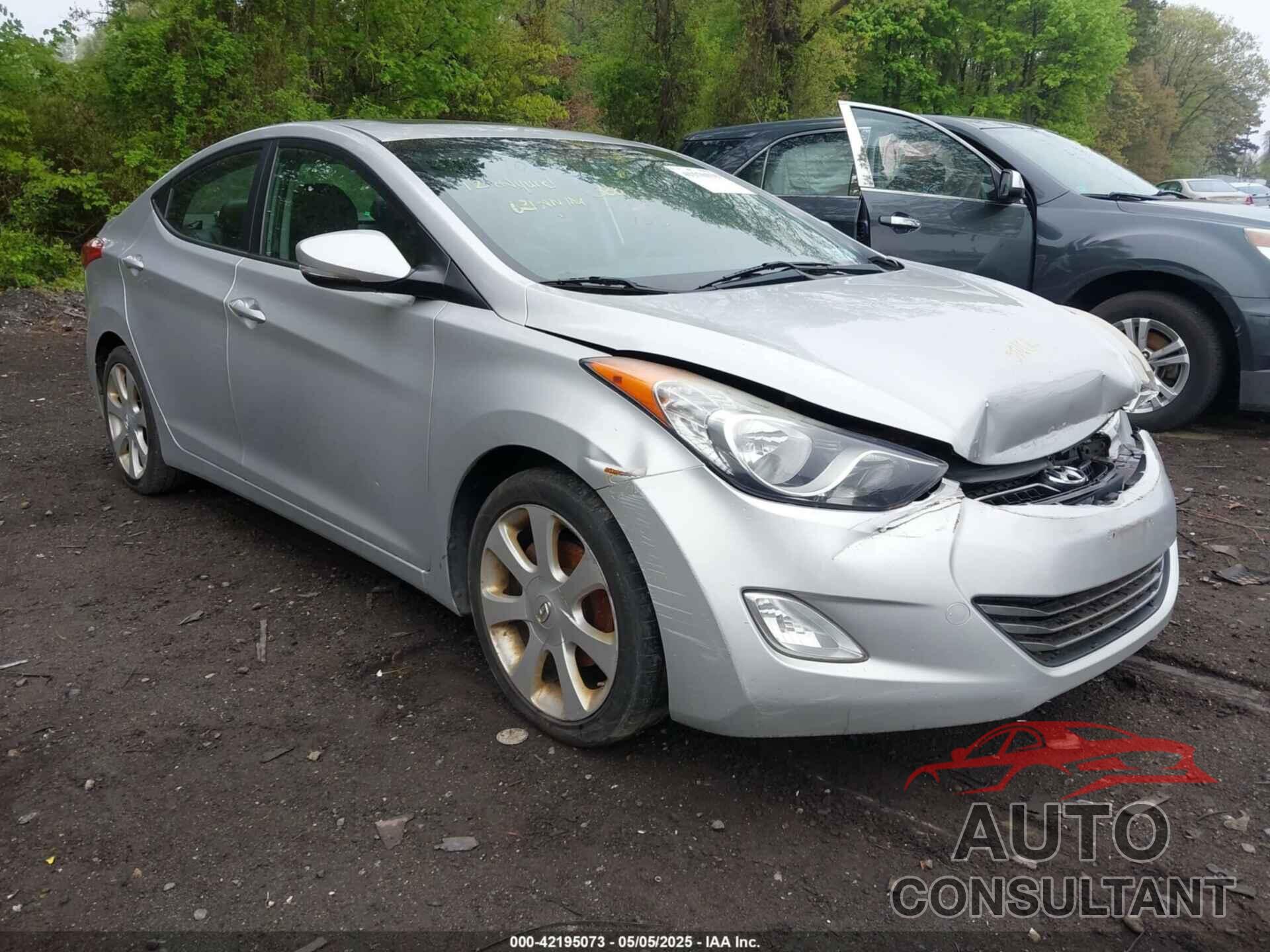 HYUNDAI ELANTRA 2012 - KMHDH4AE8CU474332