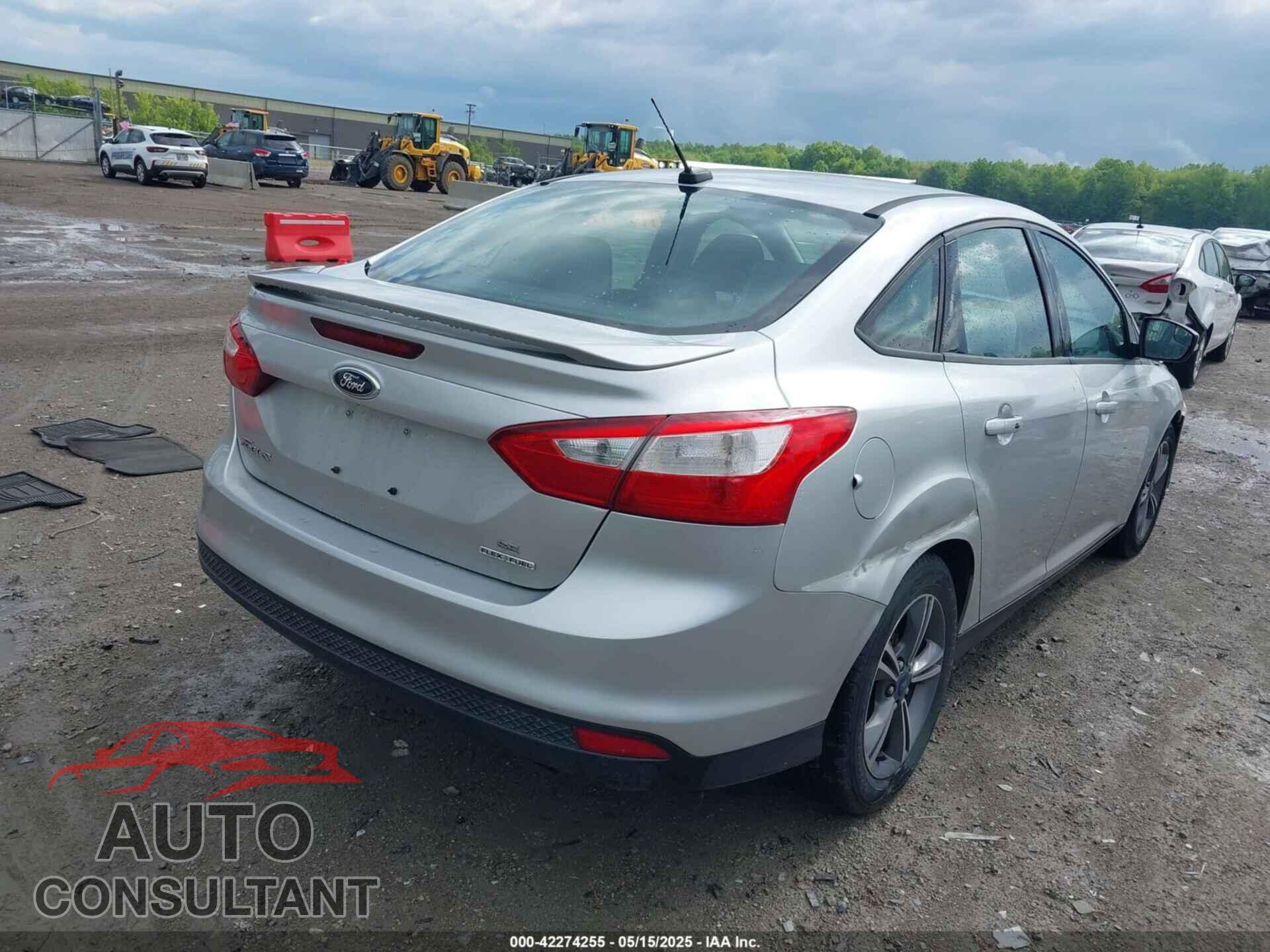 FORD FOCUS 2014 - 1FADP3F29EL270041