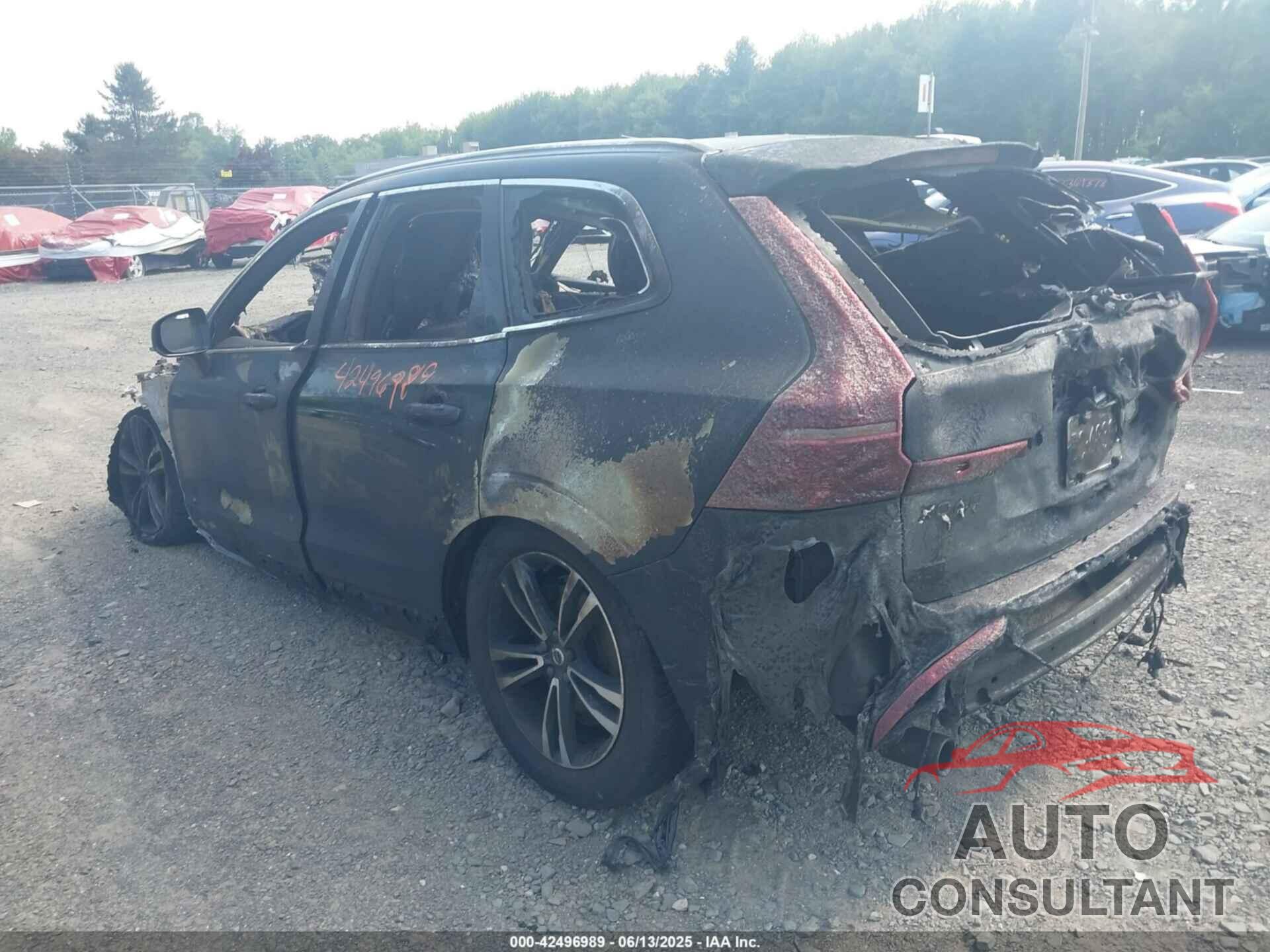 VOLVO XC60 2018 - LYVA22RK2JB113919