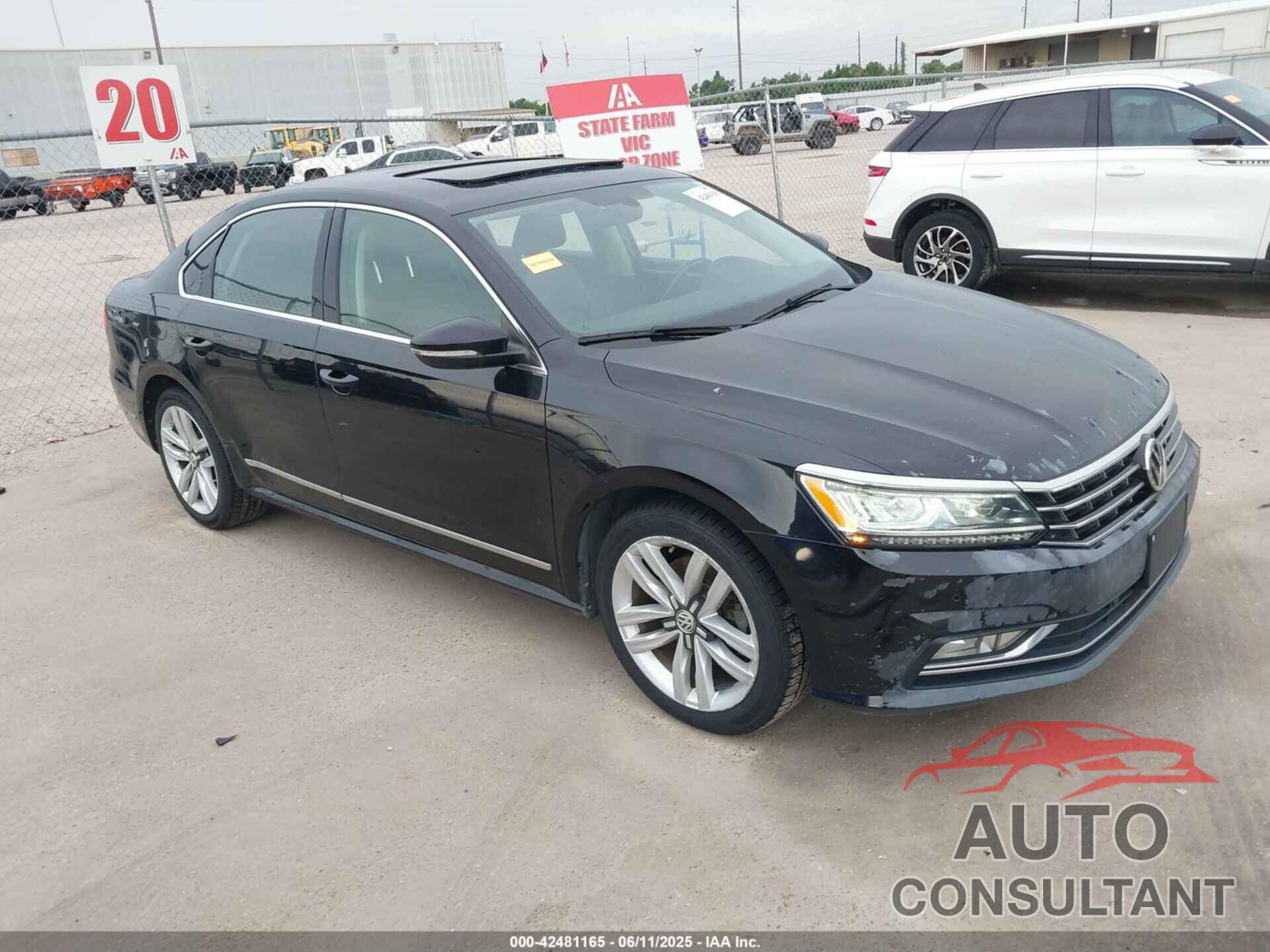 VOLKSWAGEN PASSAT 2017 - 1VWGT7A36HC040257
